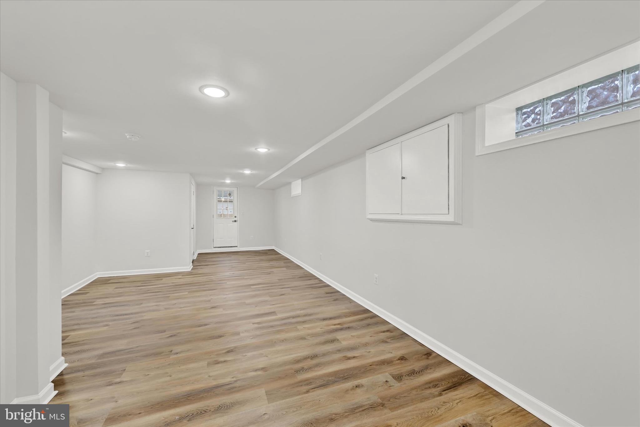 COLONIAL GARDENS - Residential