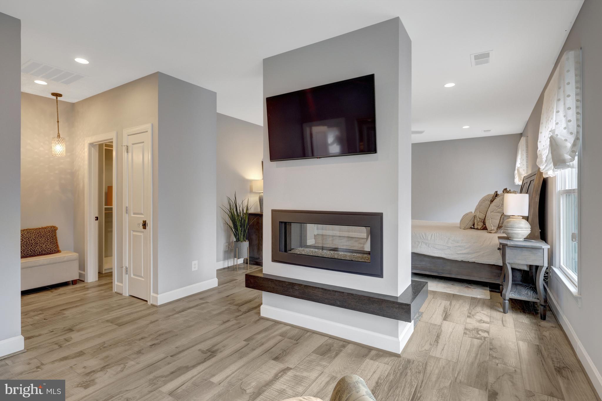 SENECA GREEN - Residential