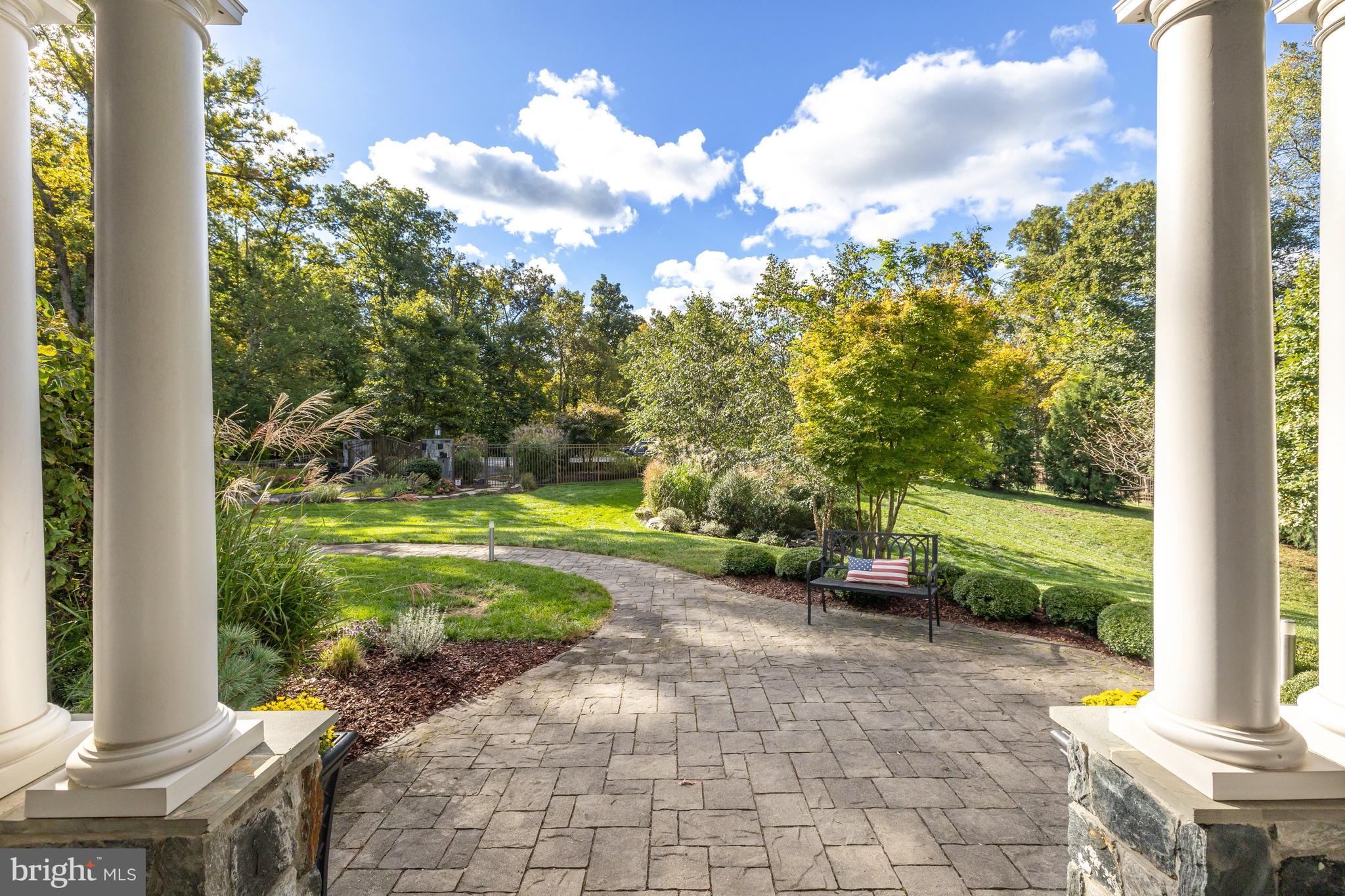 SENECA GREEN - Residential