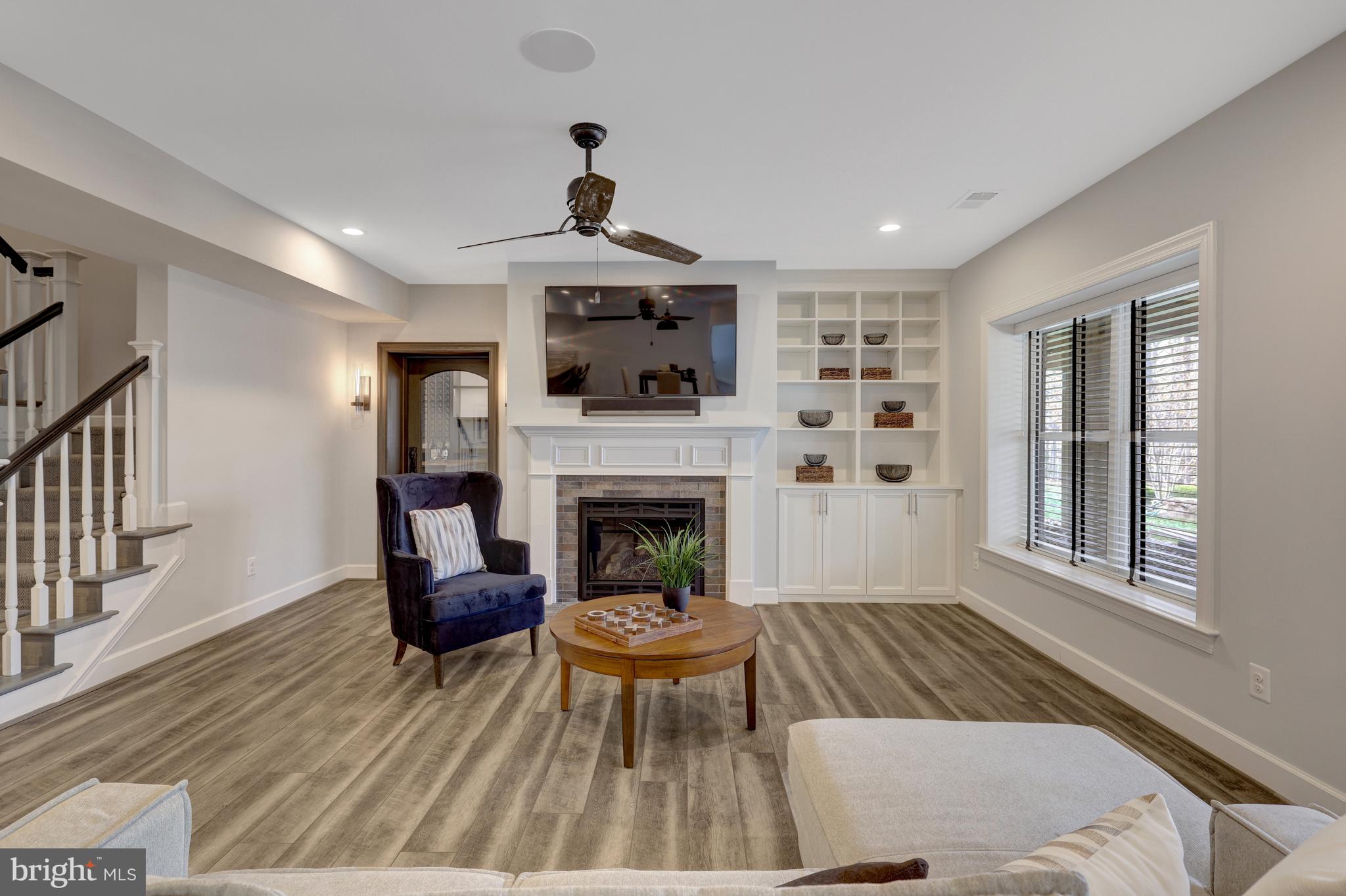 SENECA GREEN - Residential