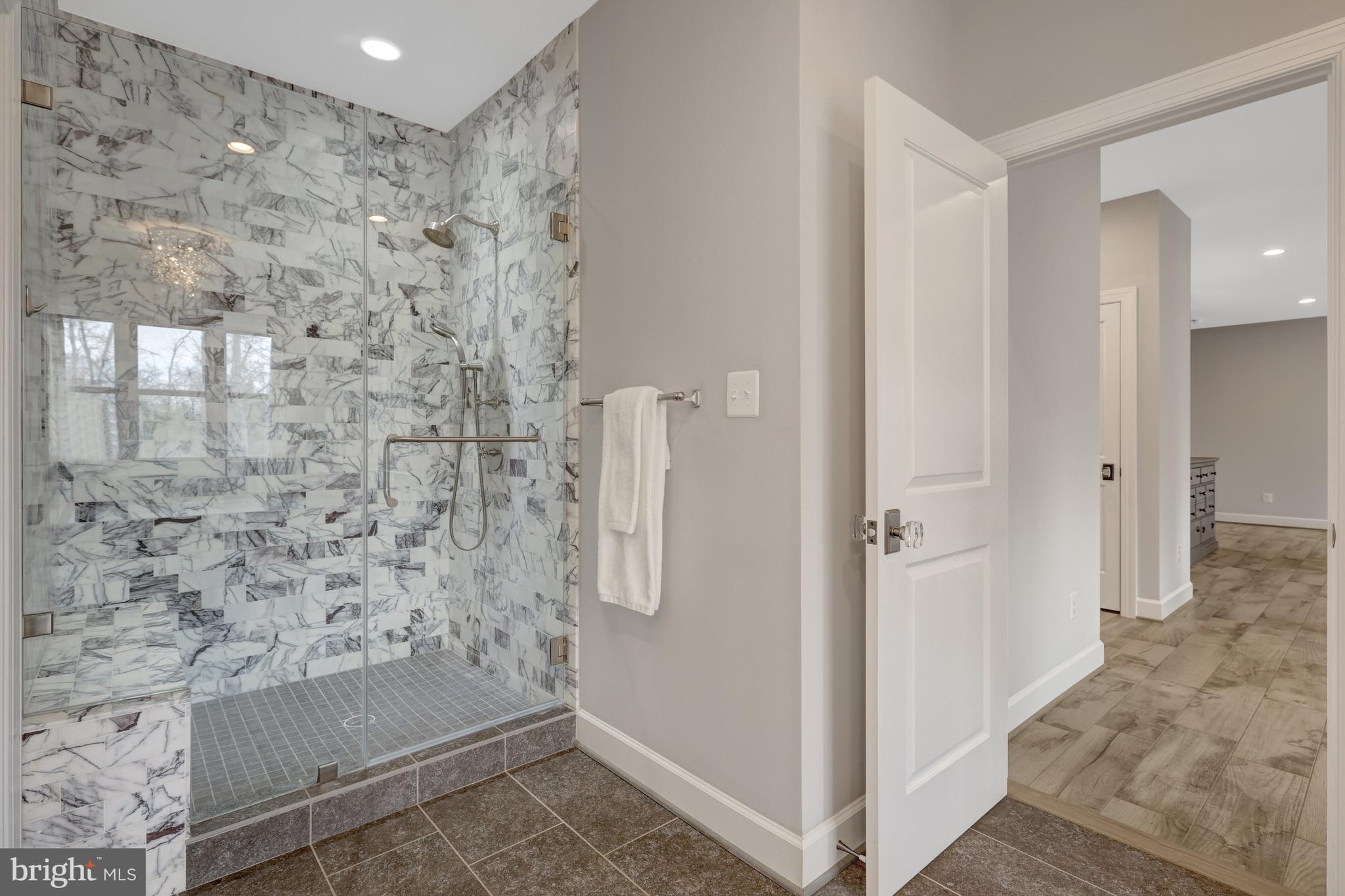 SENECA GREEN - Residential