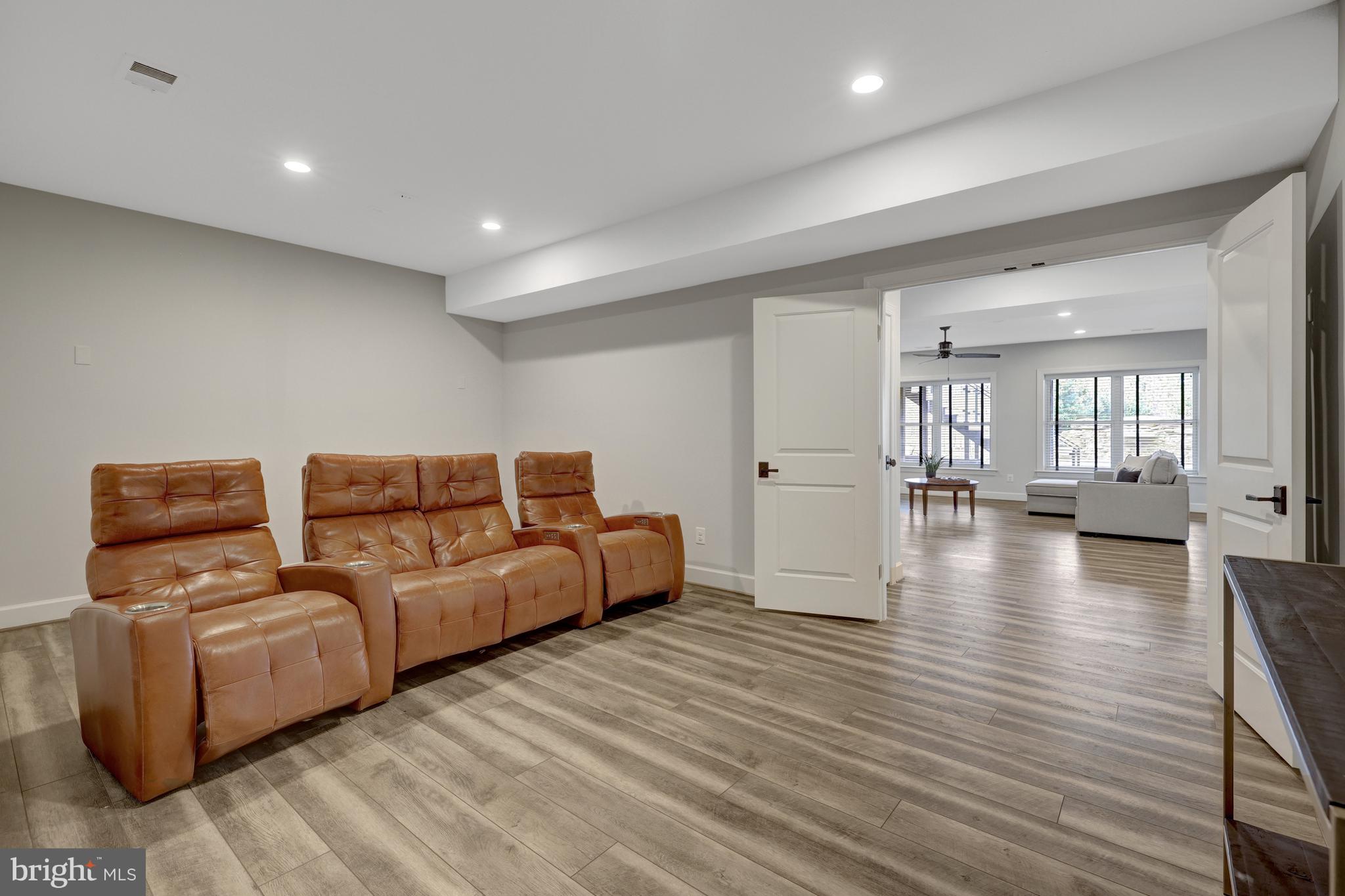 SENECA GREEN - Residential