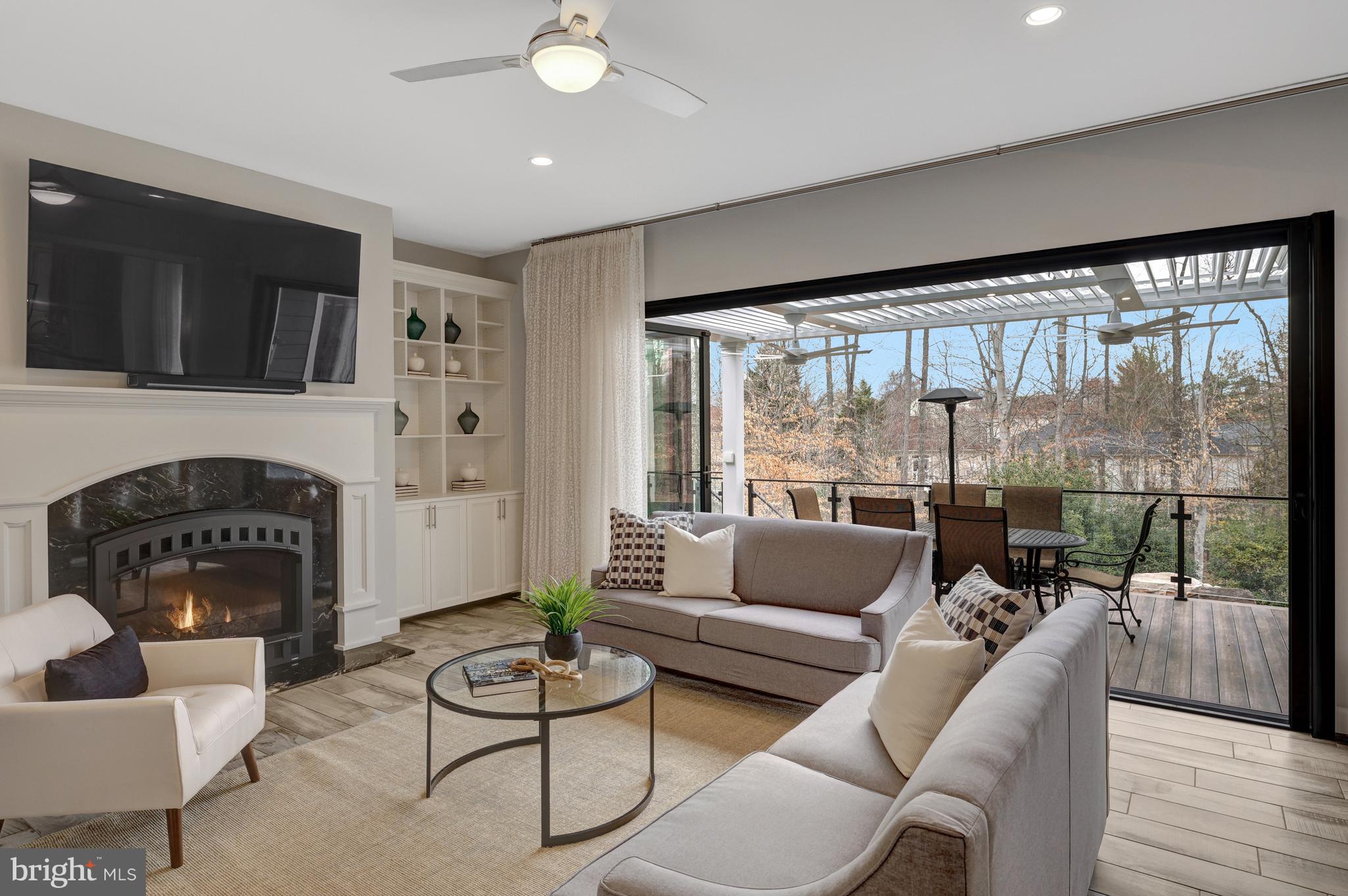 SENECA GREEN - Residential