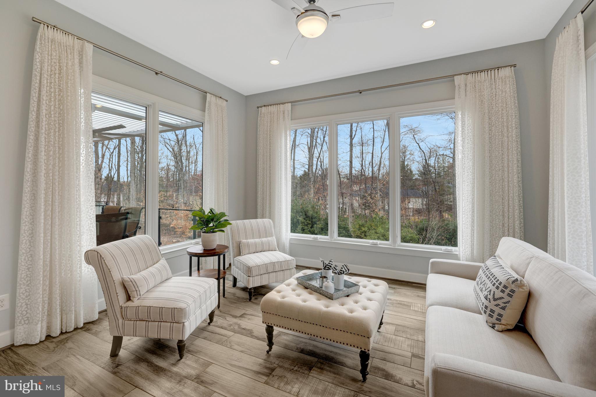 SENECA GREEN - Residential