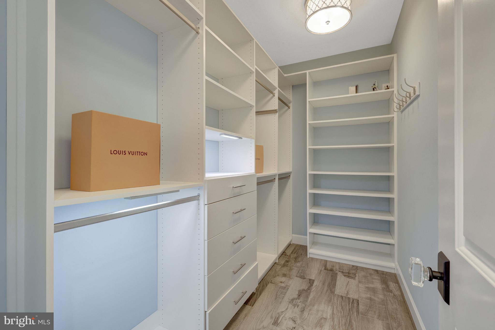 SENECA GREEN - Residential