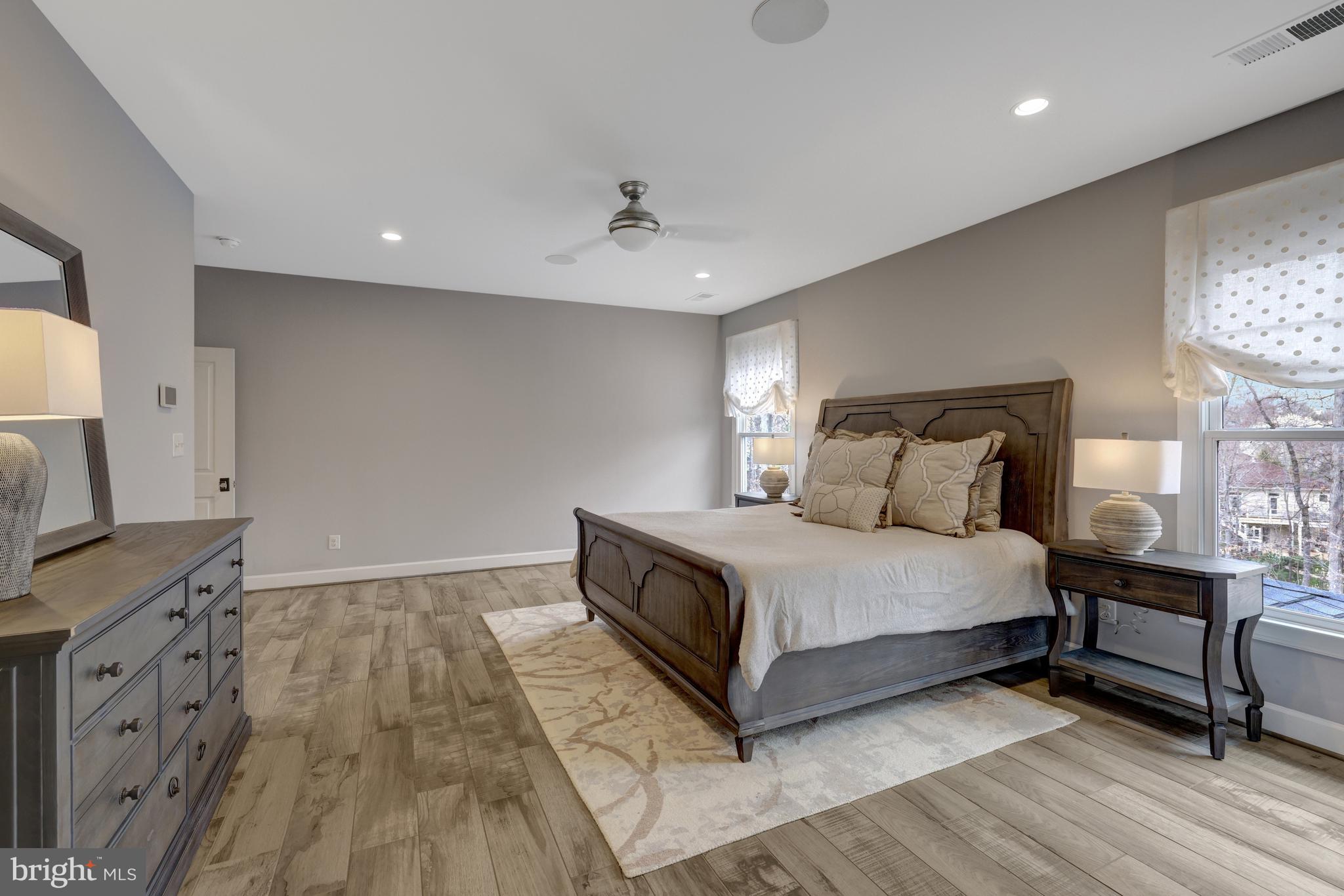 SENECA GREEN - Residential