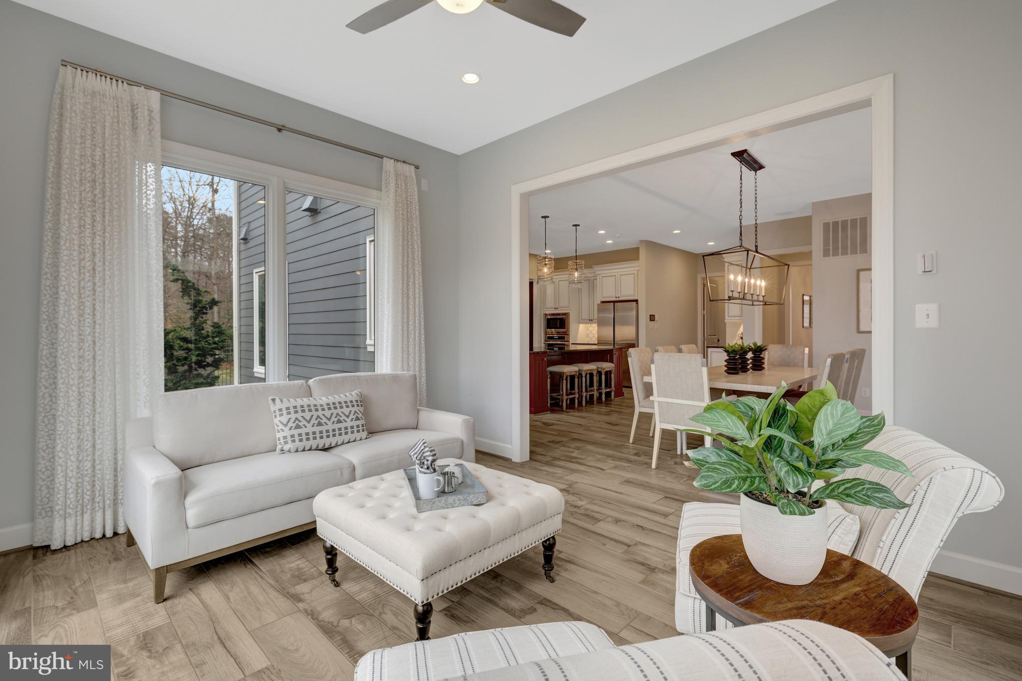 SENECA GREEN - Residential