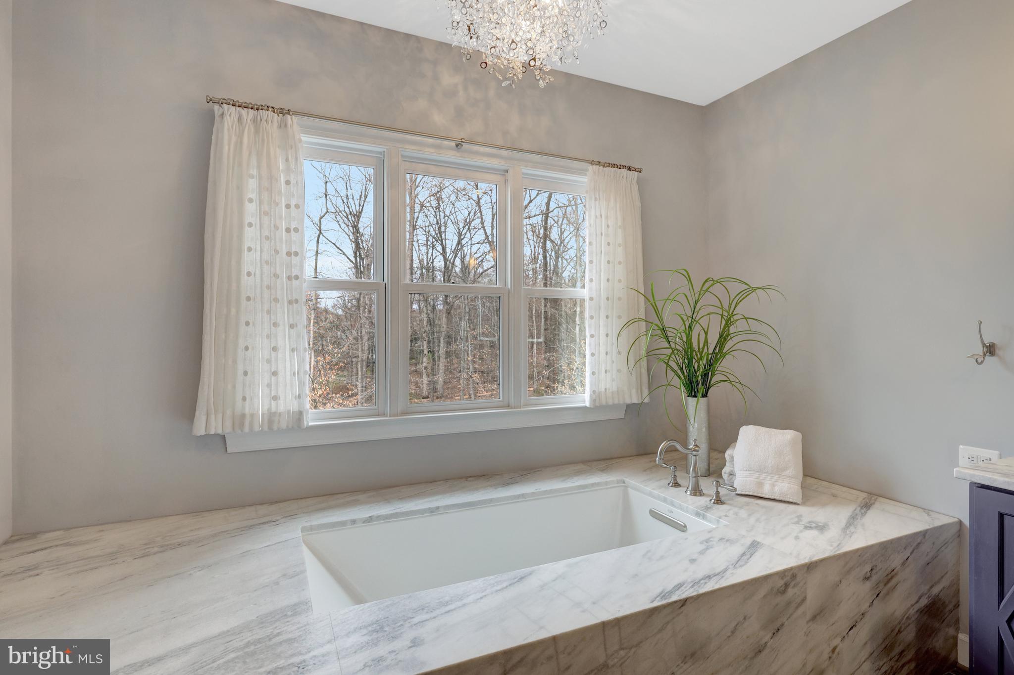 SENECA GREEN - Residential