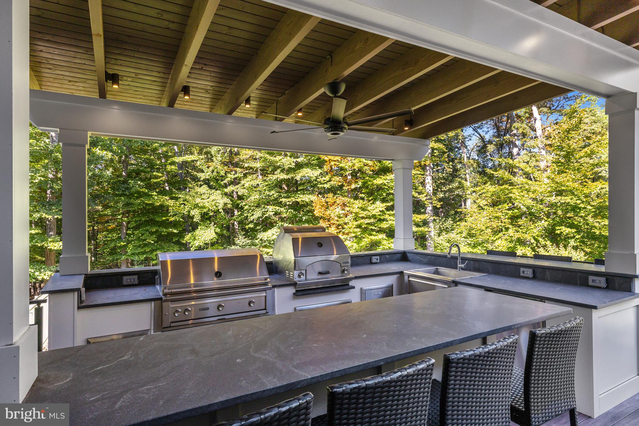 SENECA GREEN - Residential