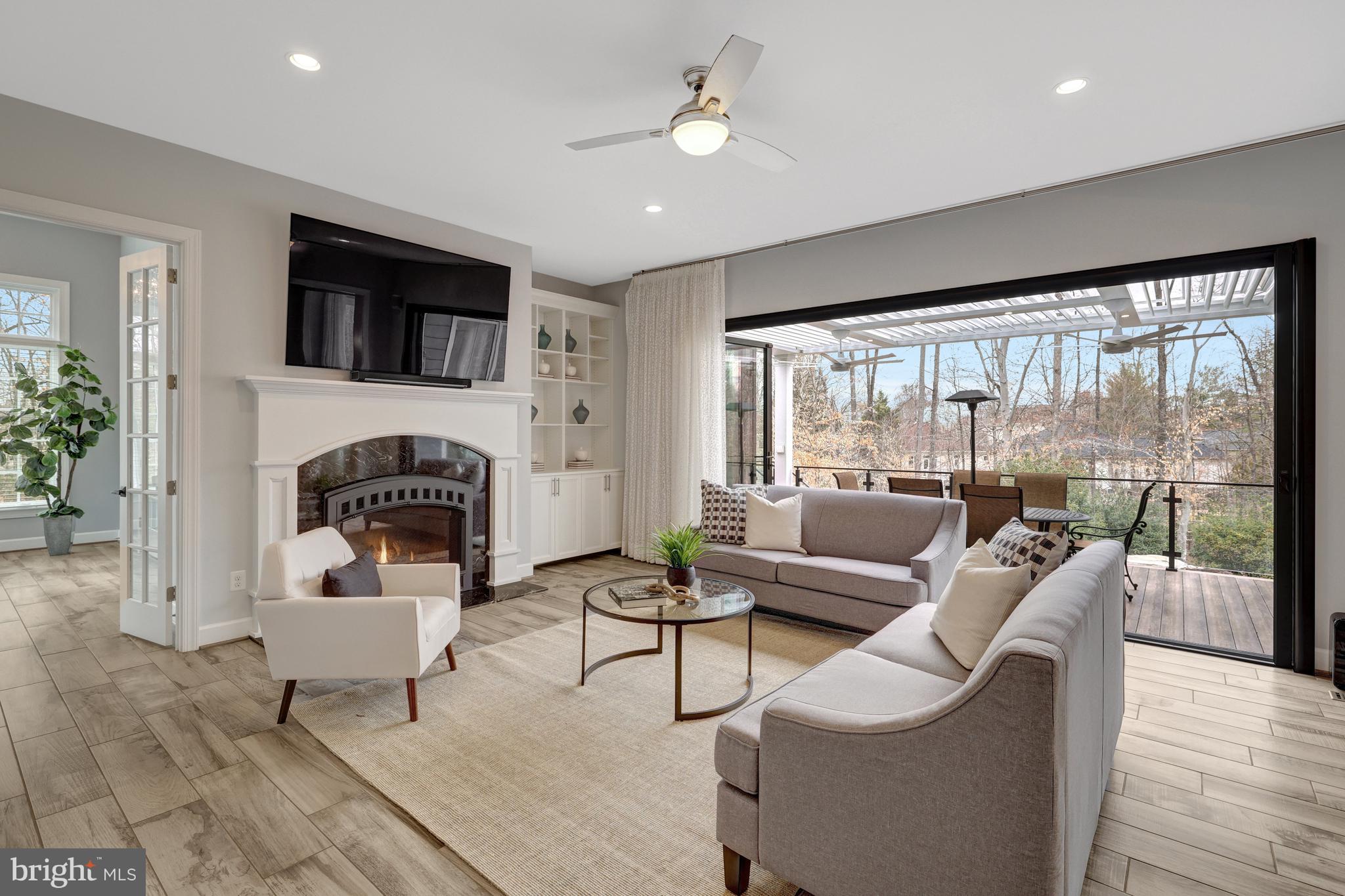 SENECA GREEN - Residential