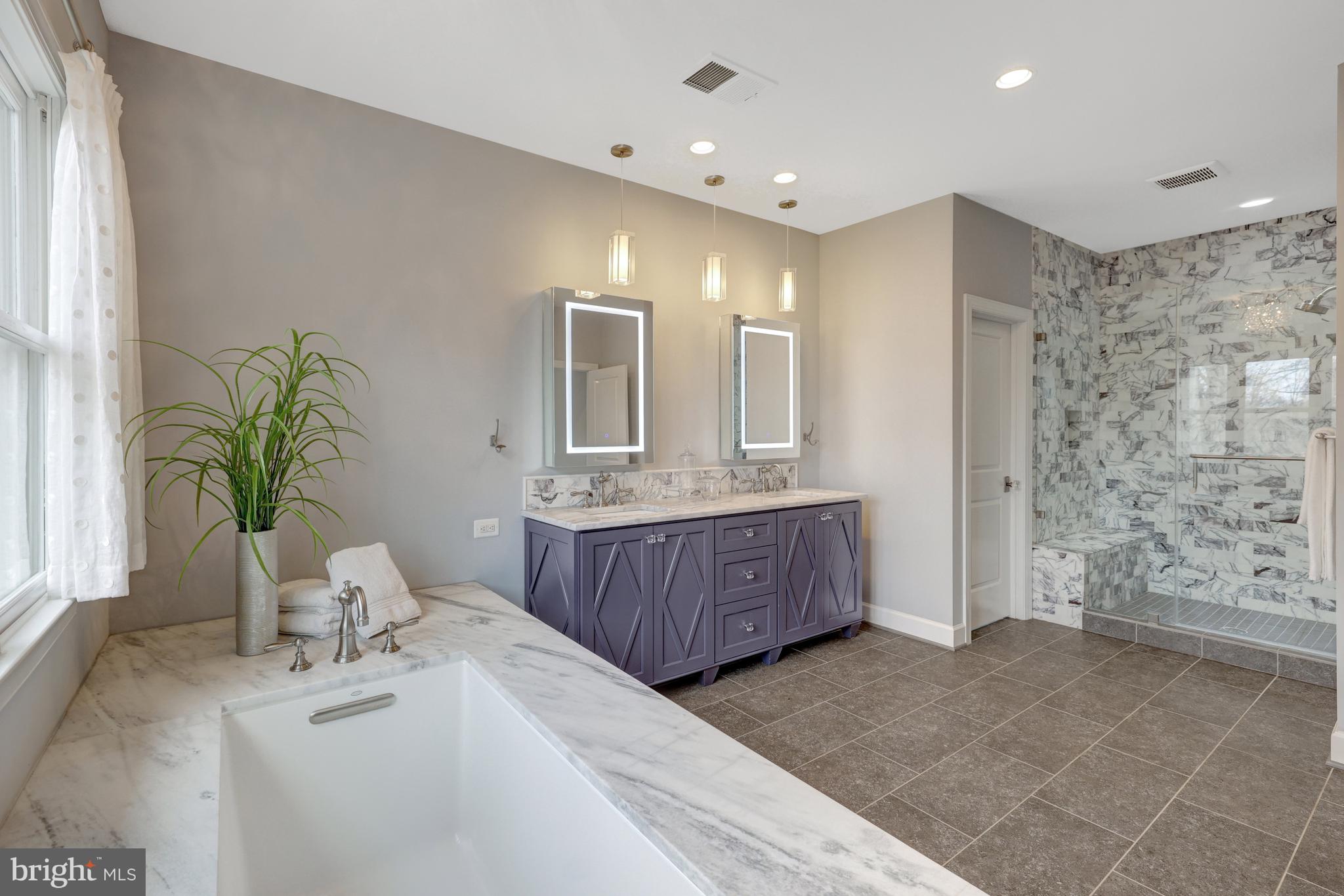 SENECA GREEN - Residential