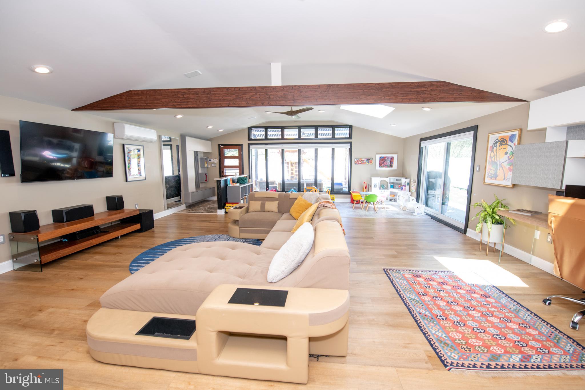 ELKINS PARK - Residential