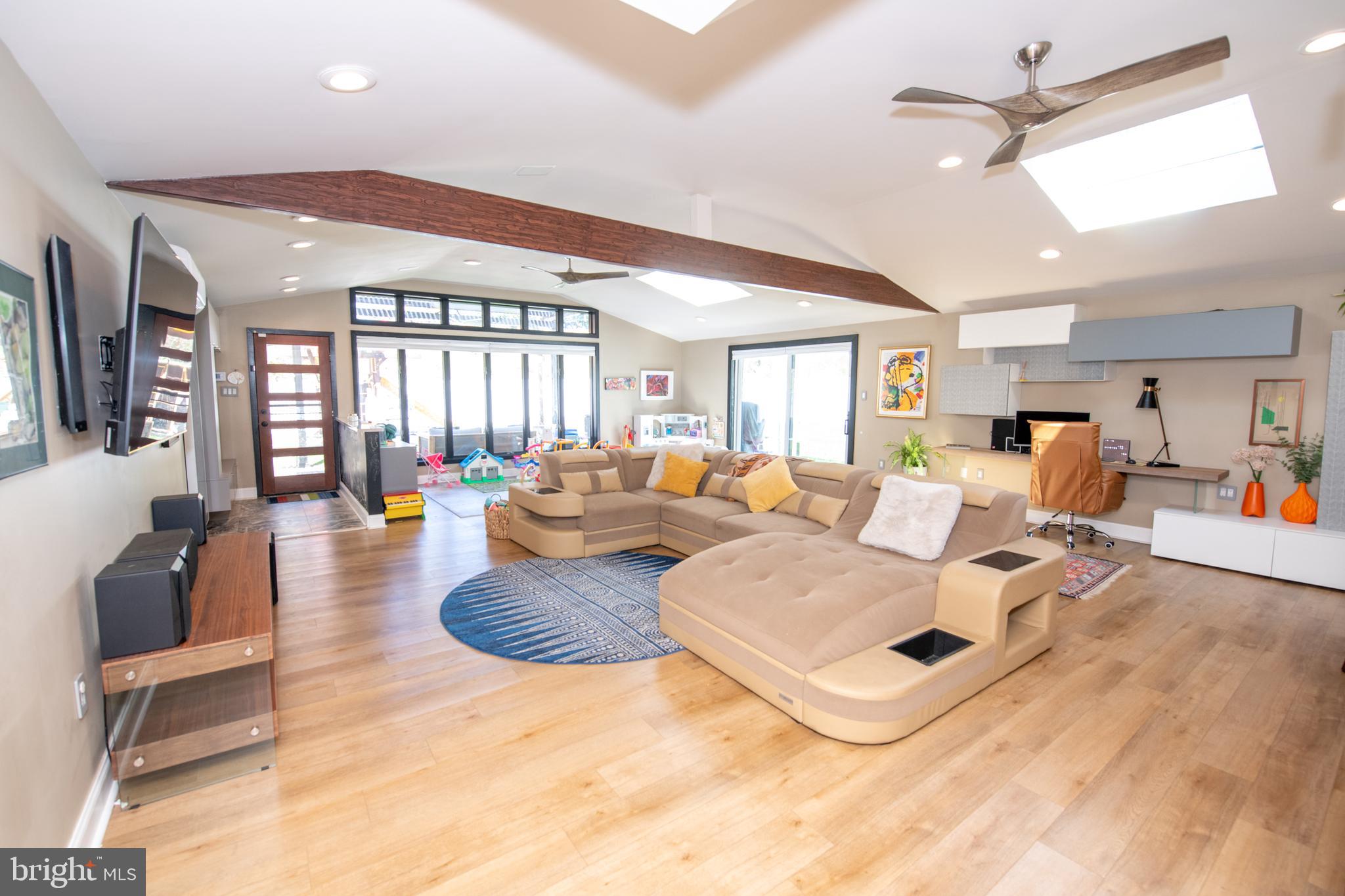 ELKINS PARK - Residential