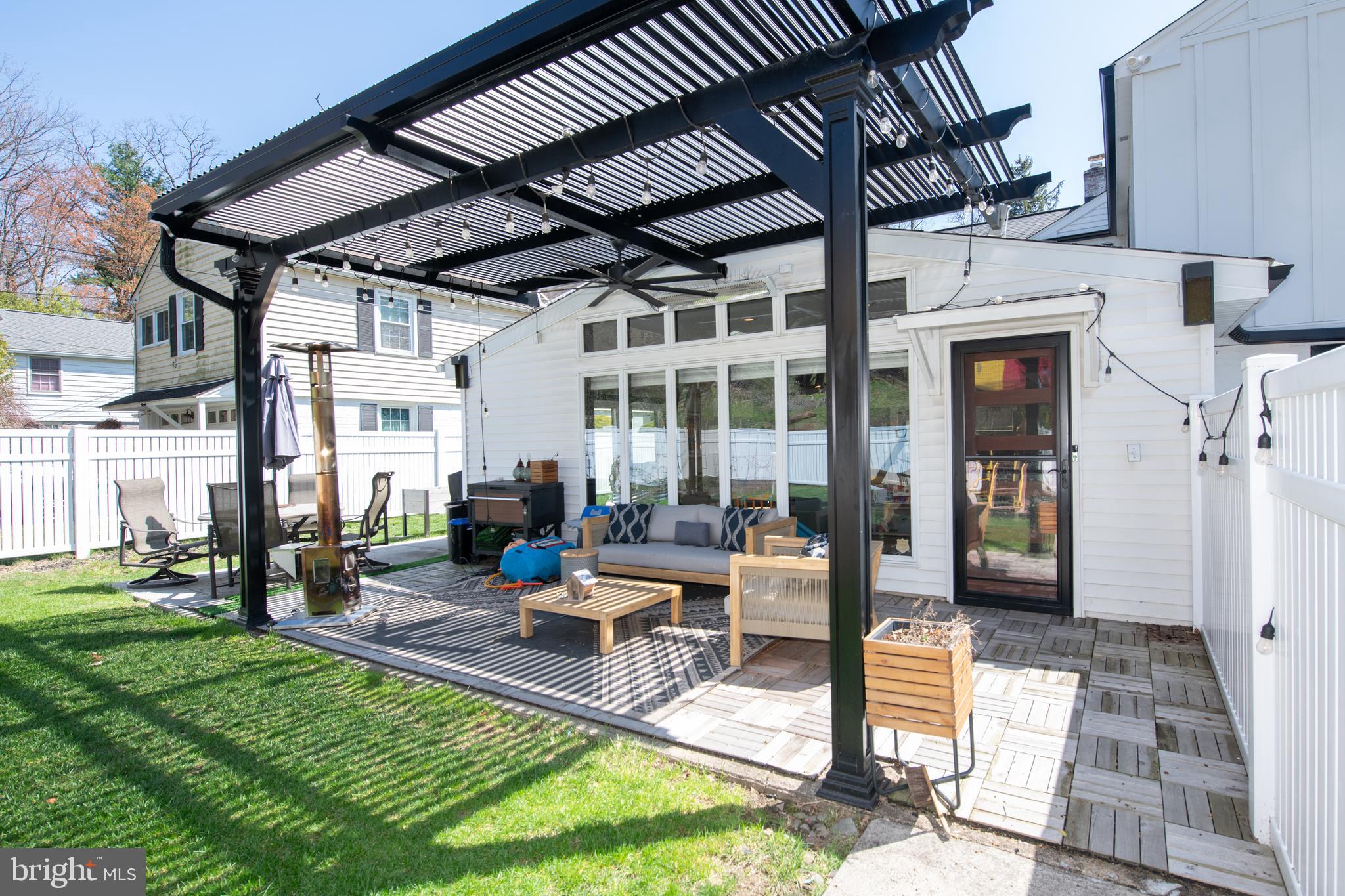 ELKINS PARK - Residential