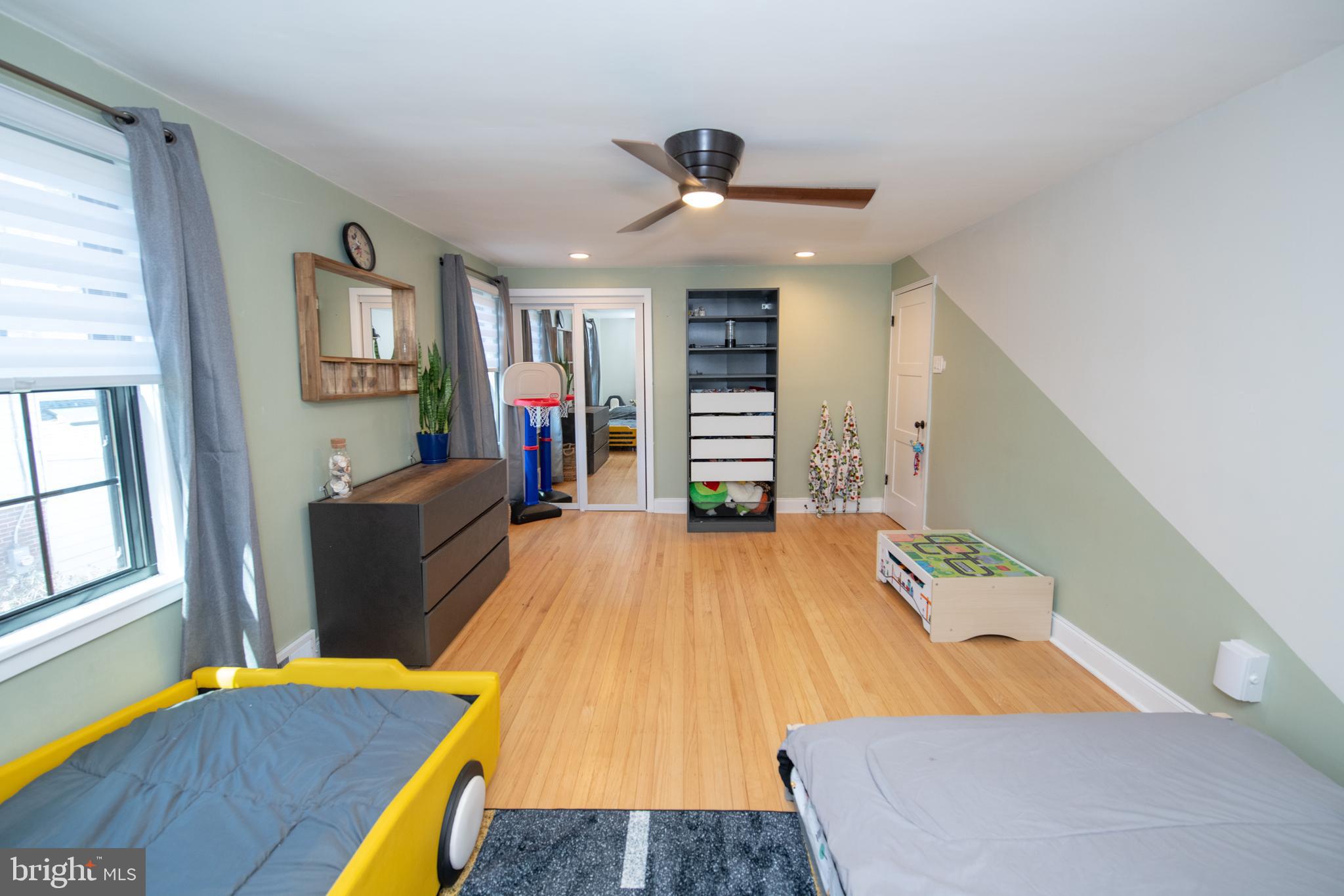 ELKINS PARK - Residential