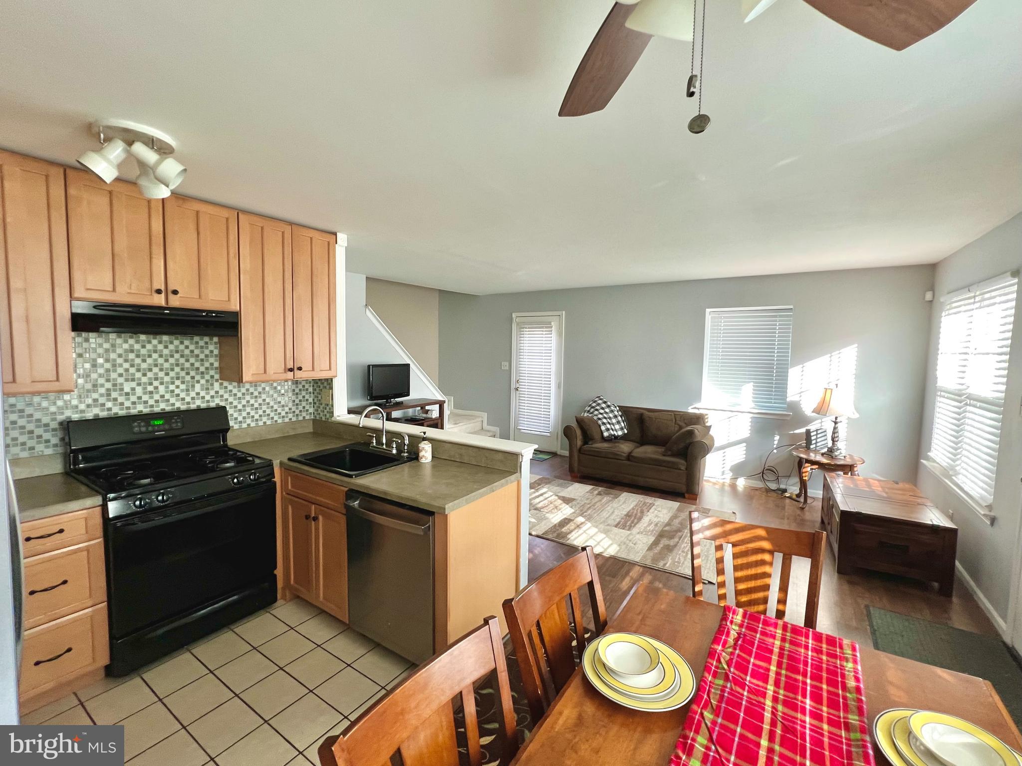 NORTHRIDGE ESTATES - Residential