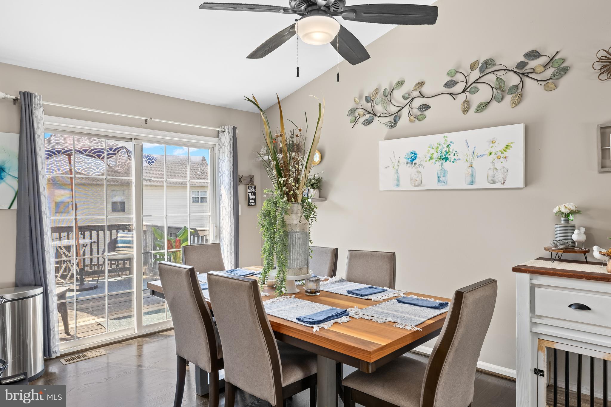 STRATFORD PLACE - Residential