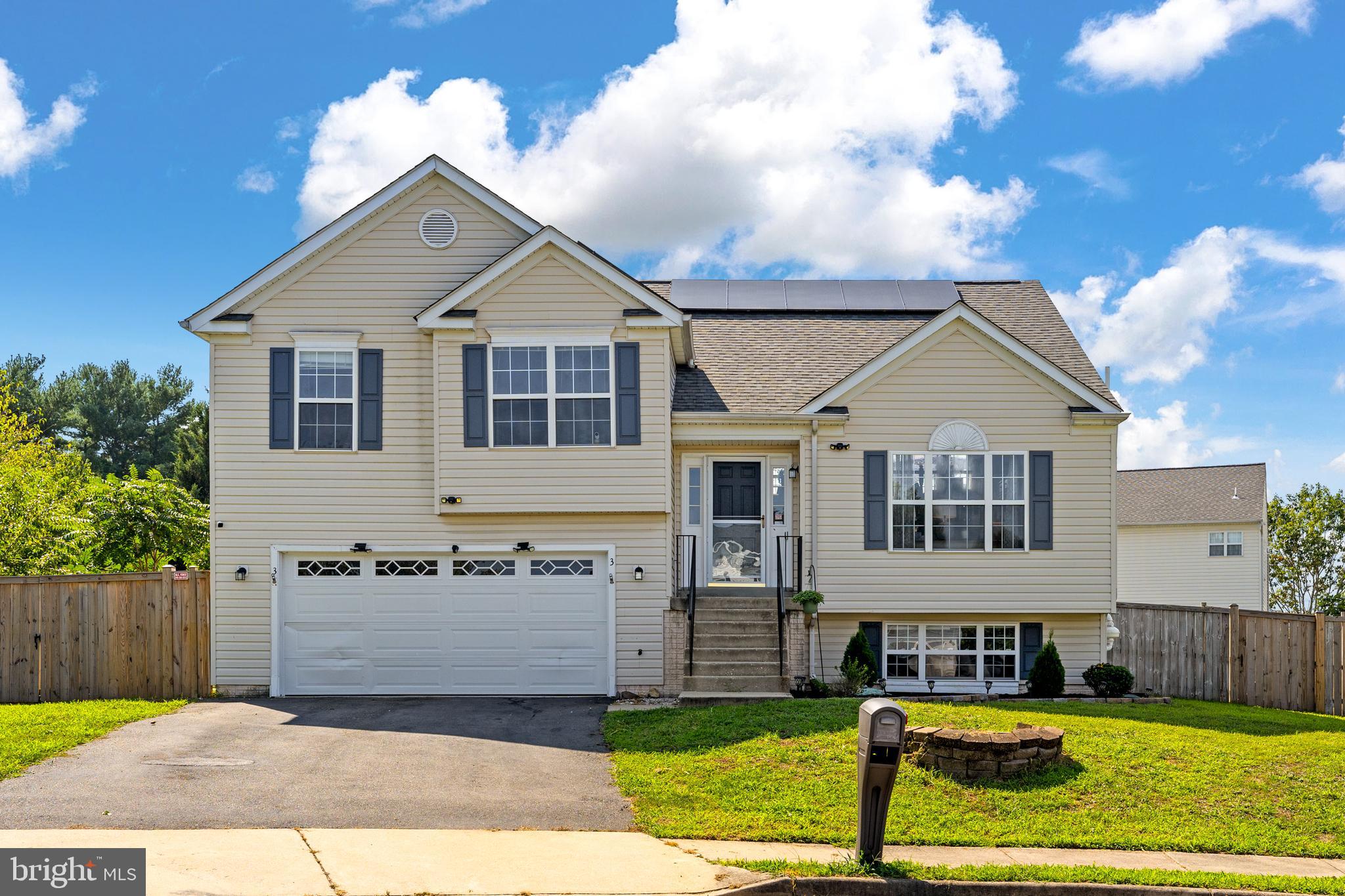 STRATFORD PLACE - Residential