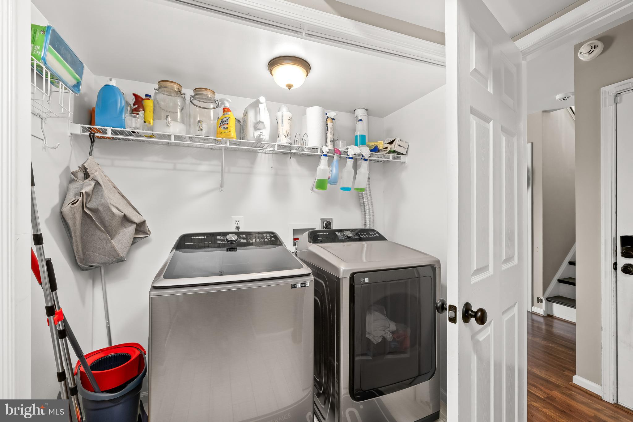 STRATFORD PLACE - Residential