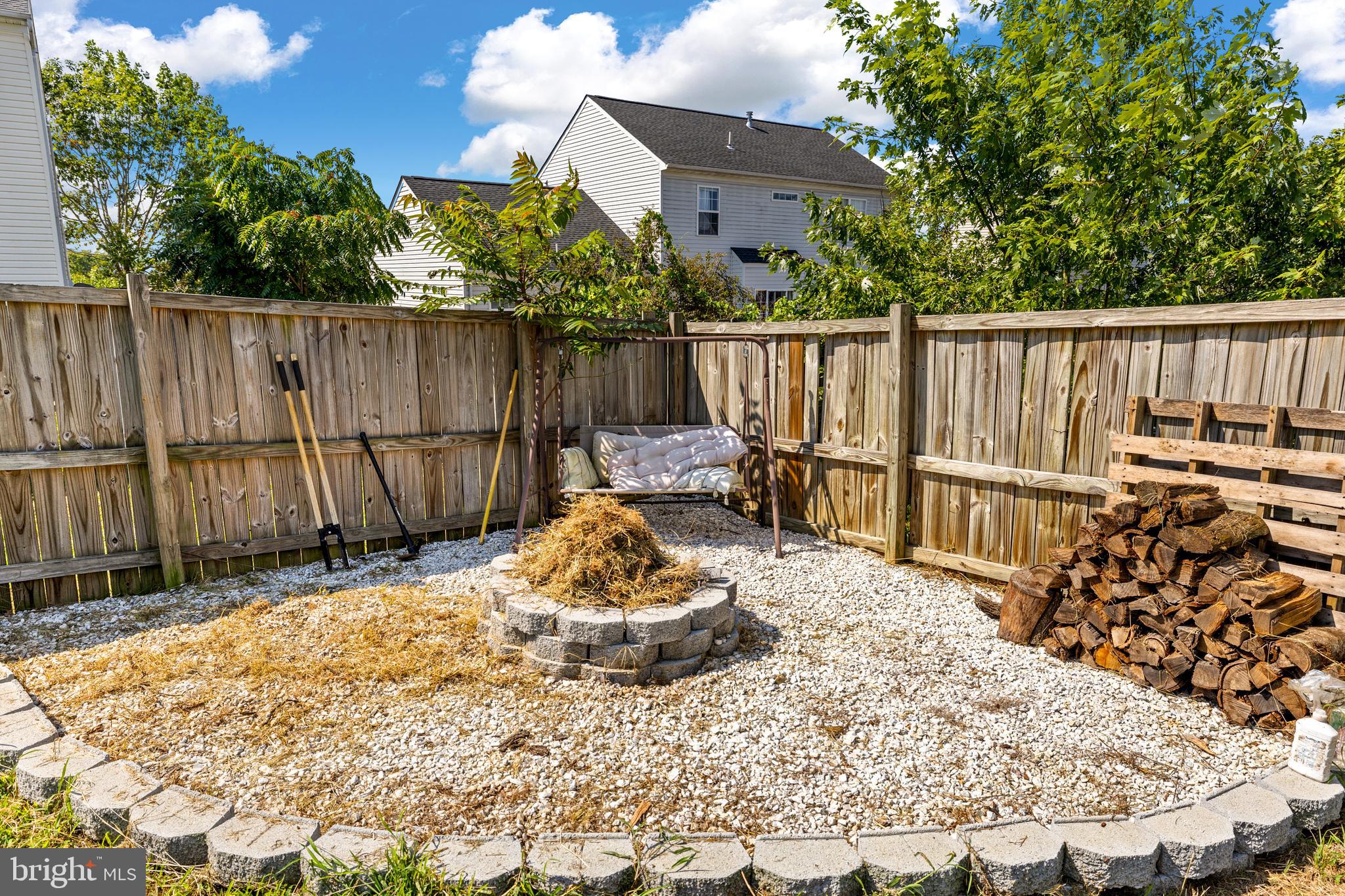 STRATFORD PLACE - Residential