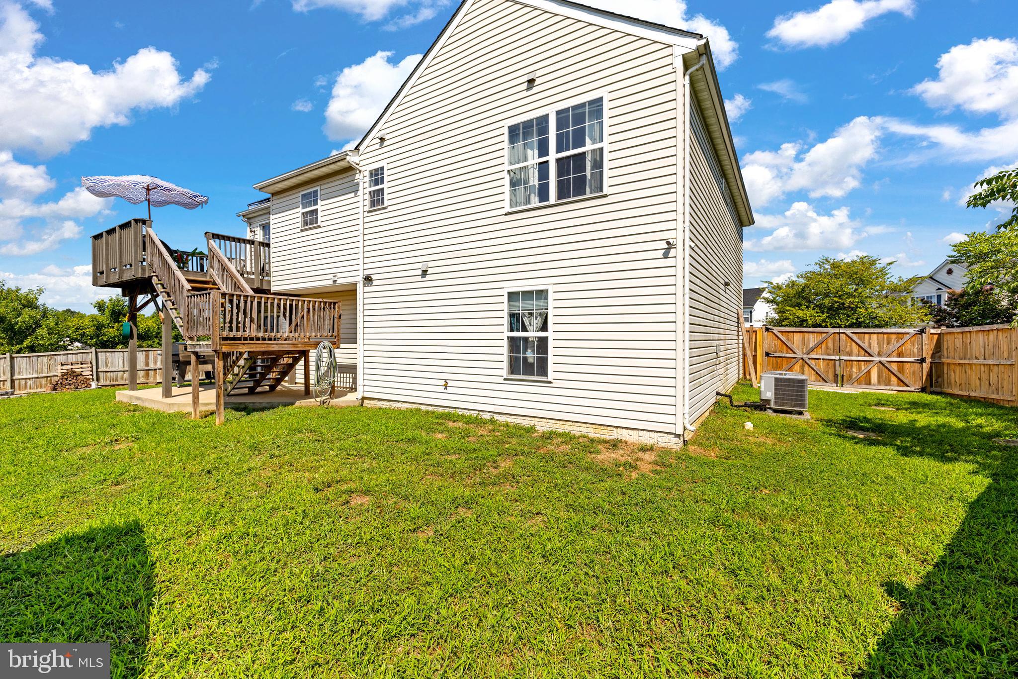 STRATFORD PLACE - Residential