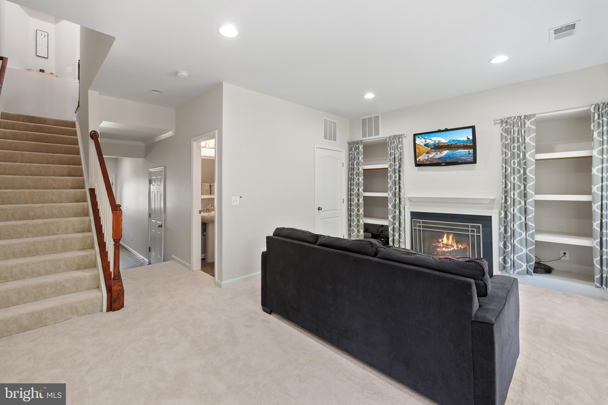 BRAMBLETON - Residential