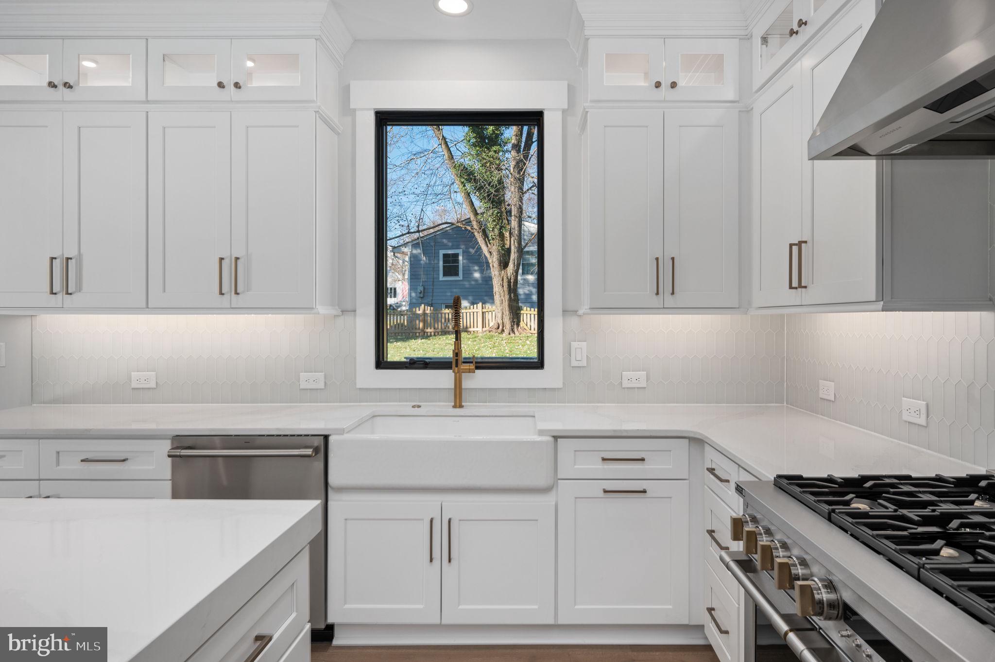 EAST VIENNA WOODS - Residential