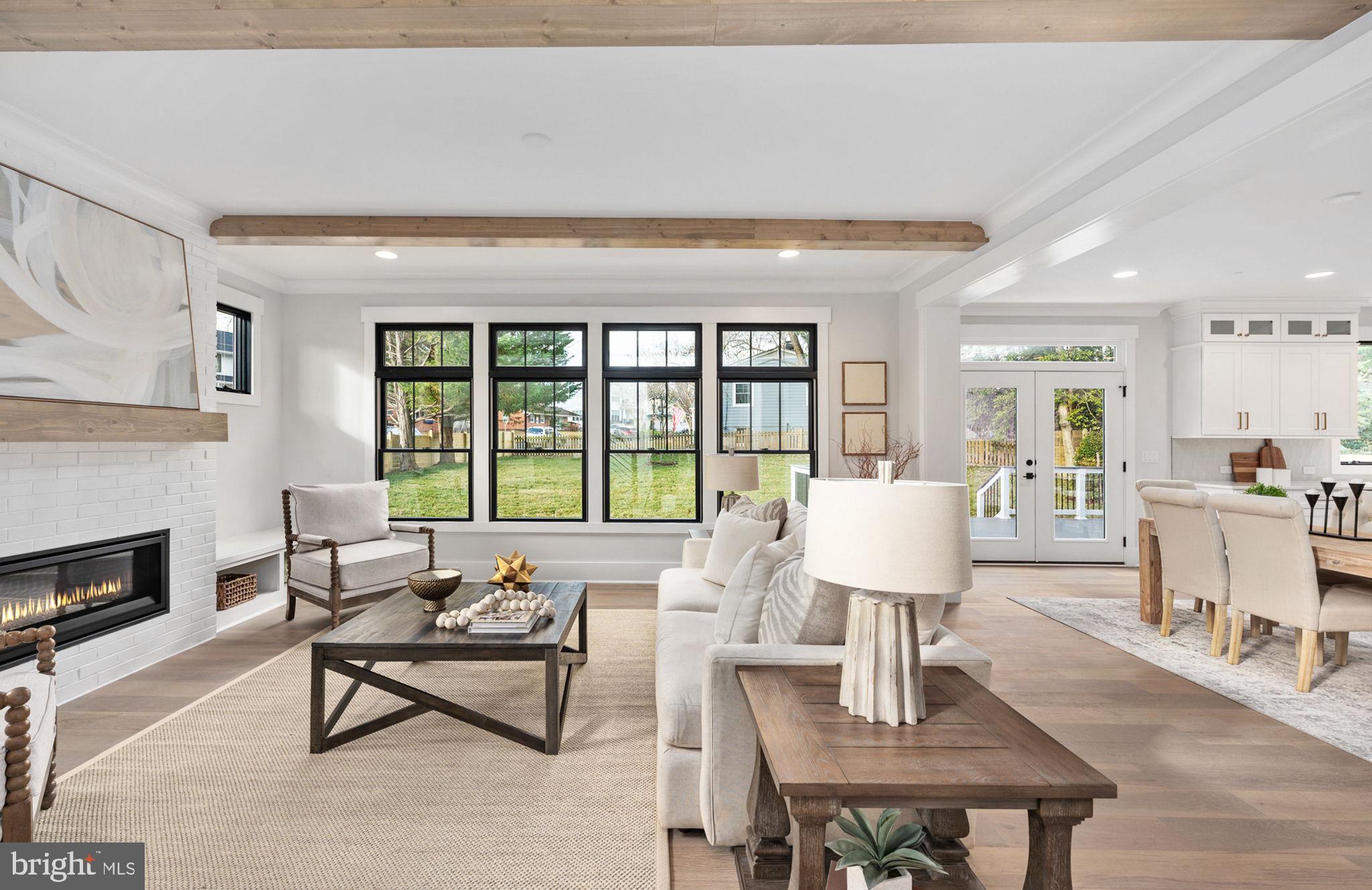 EAST VIENNA WOODS - Residential