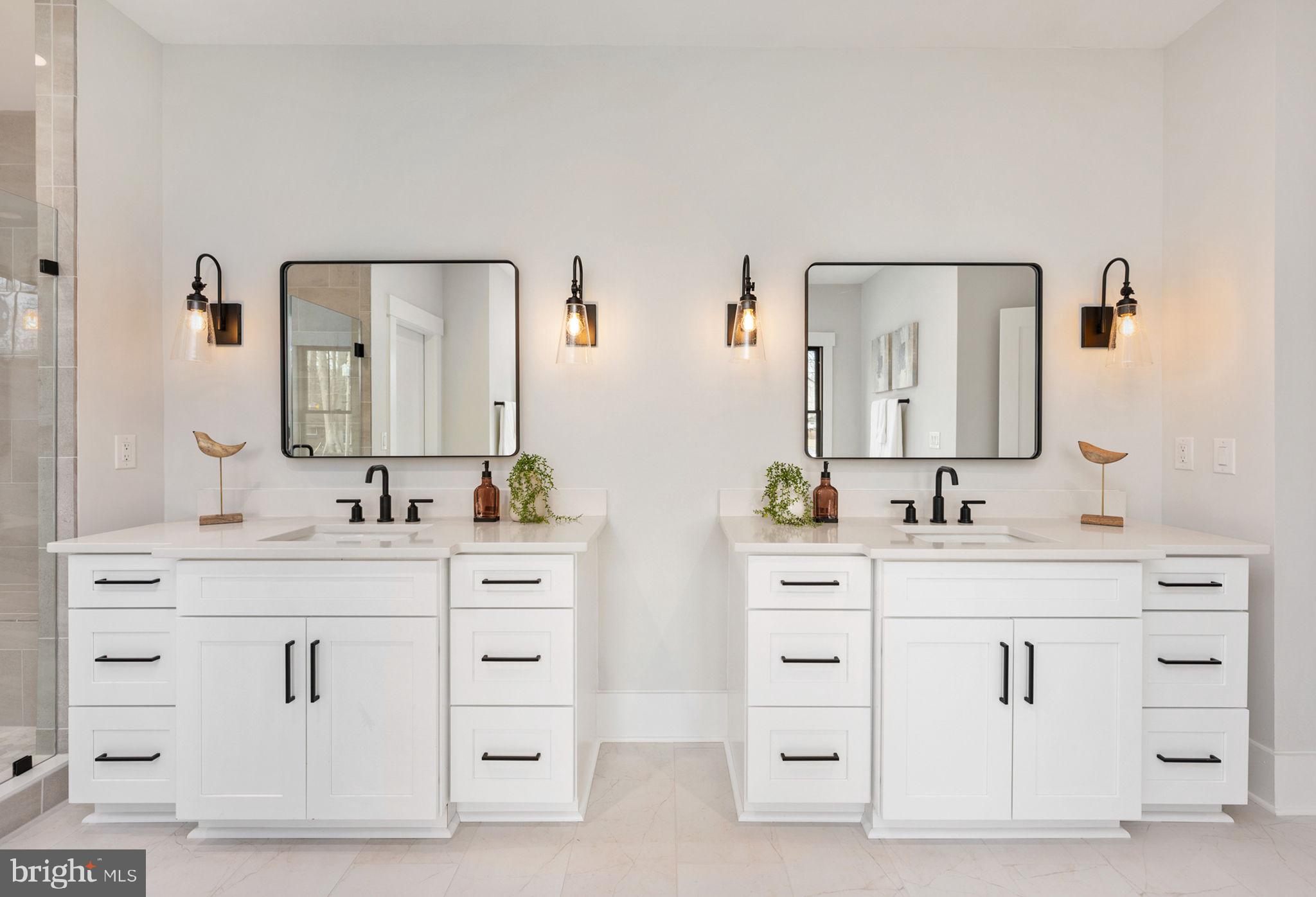 EAST VIENNA WOODS - Residential