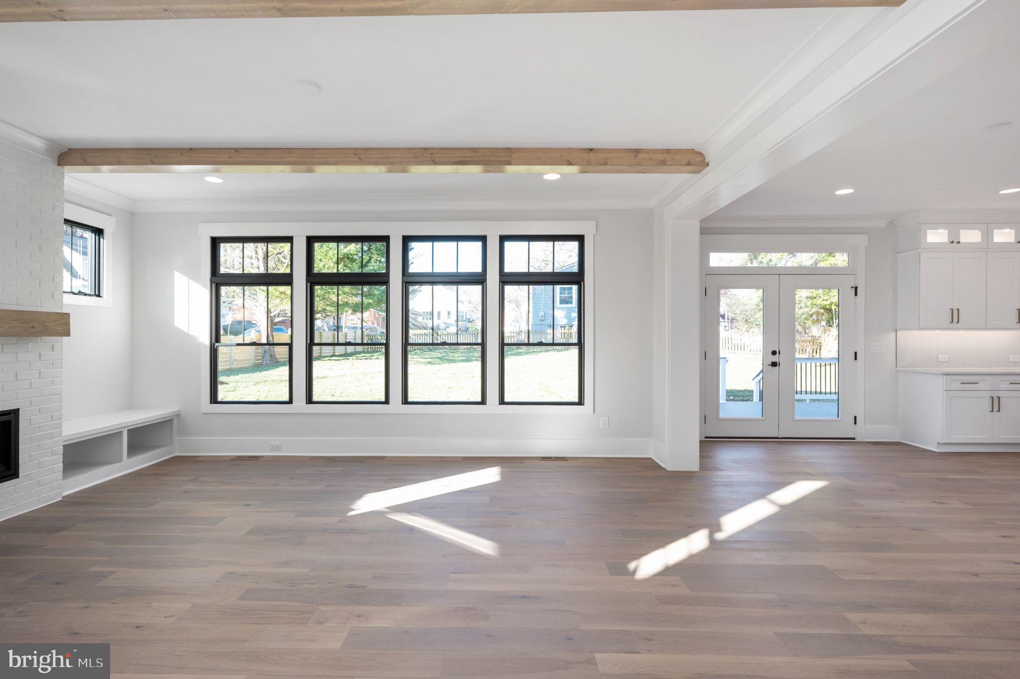 EAST VIENNA WOODS - Residential