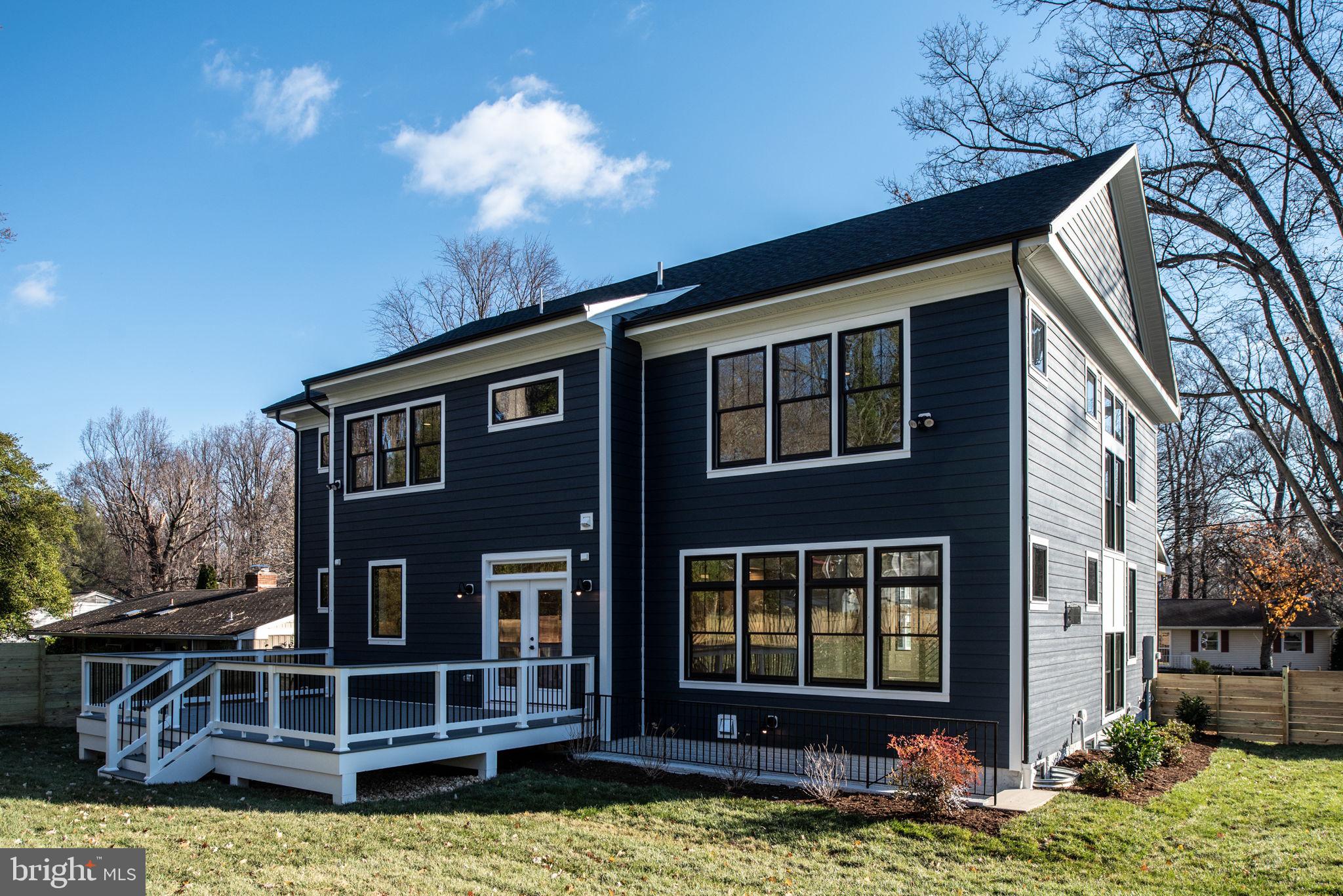 EAST VIENNA WOODS - Residential