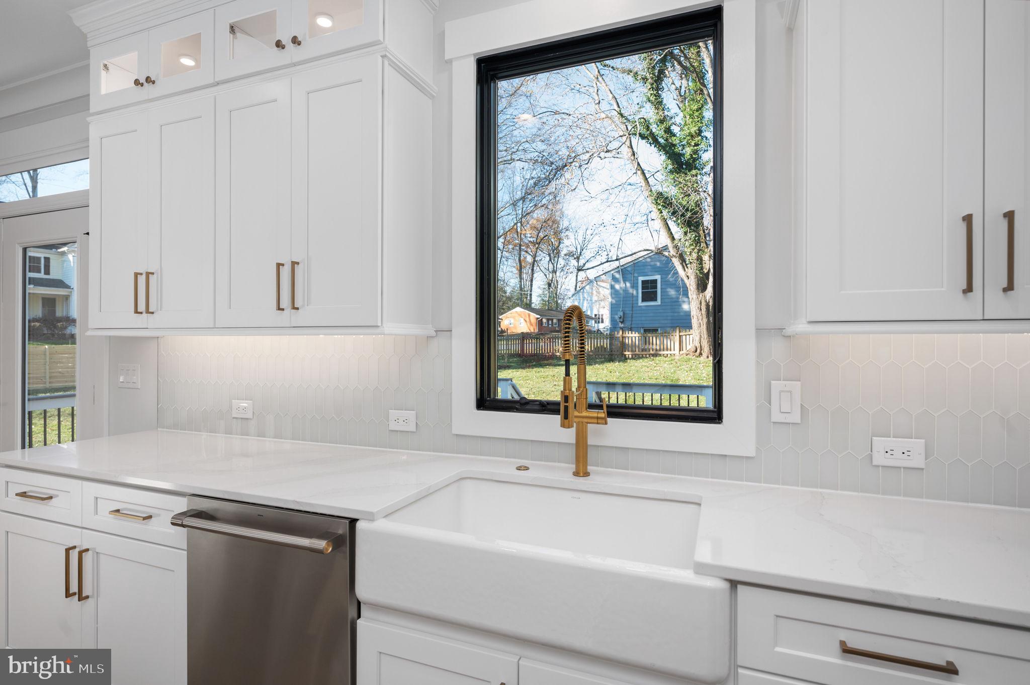 EAST VIENNA WOODS - Residential