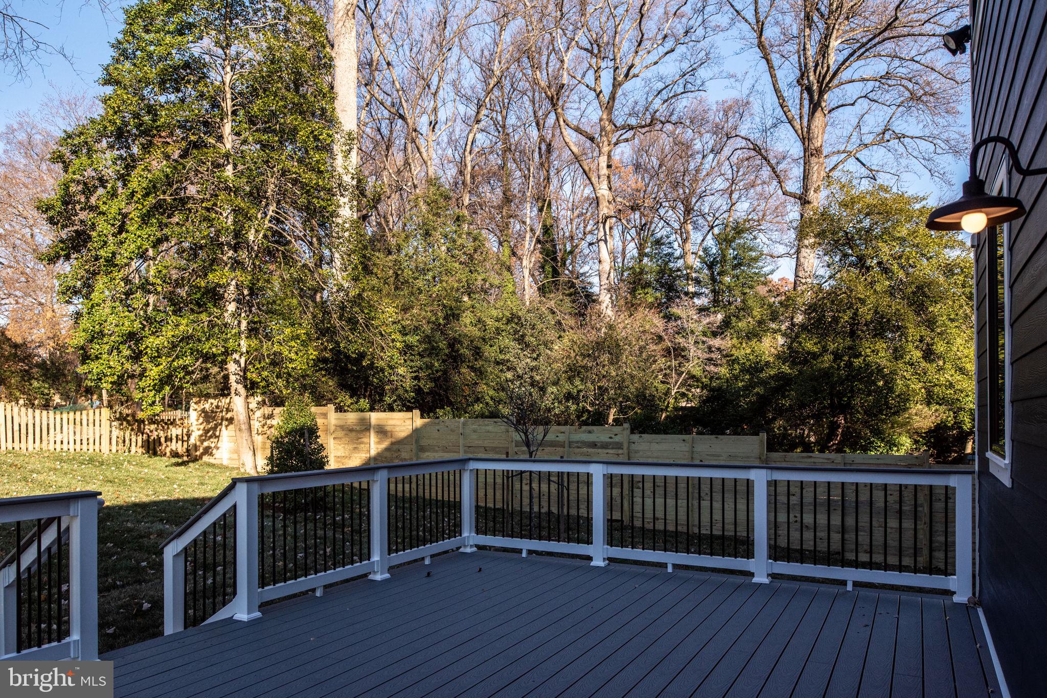 EAST VIENNA WOODS - Residential