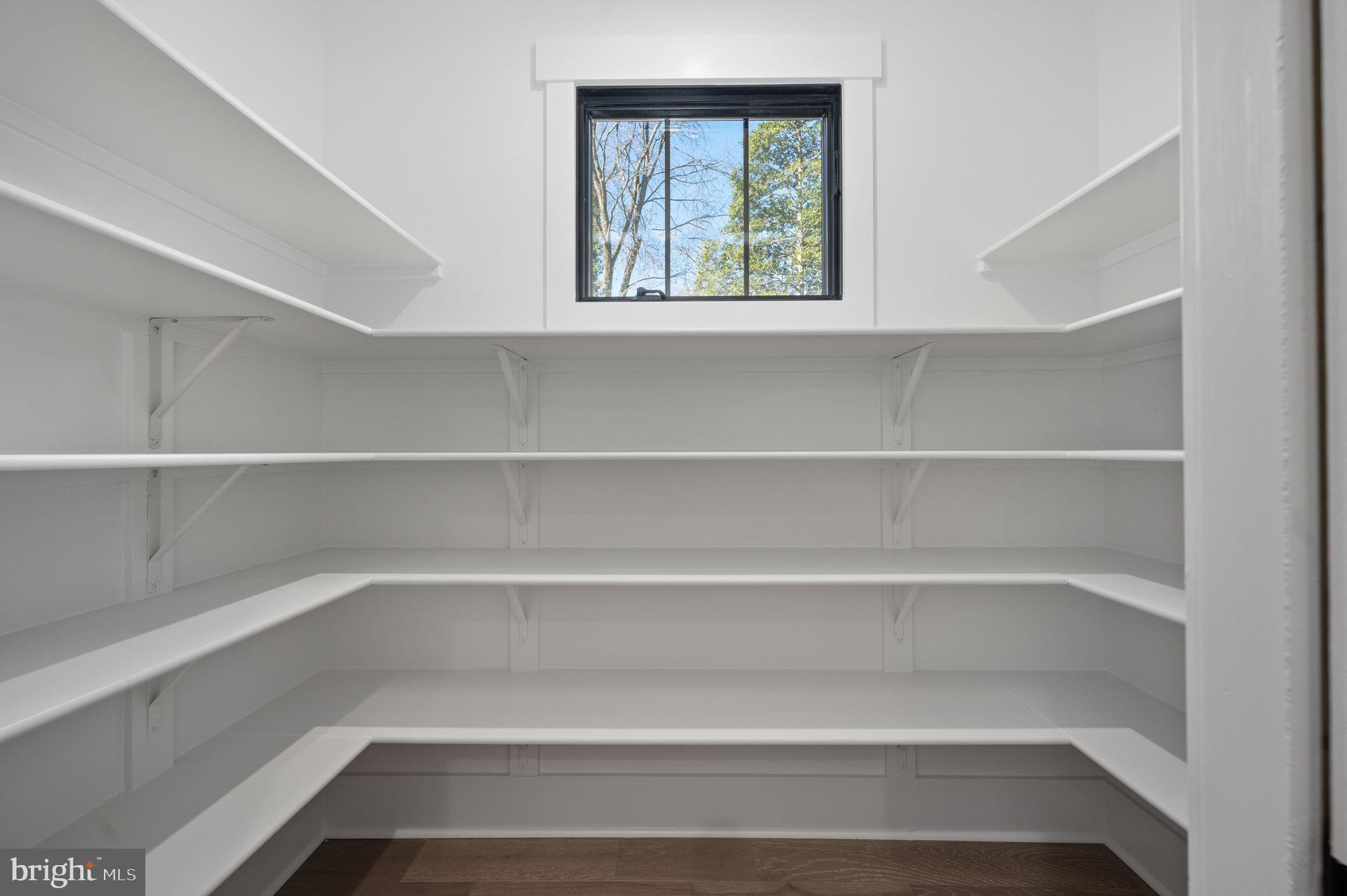 EAST VIENNA WOODS - Residential