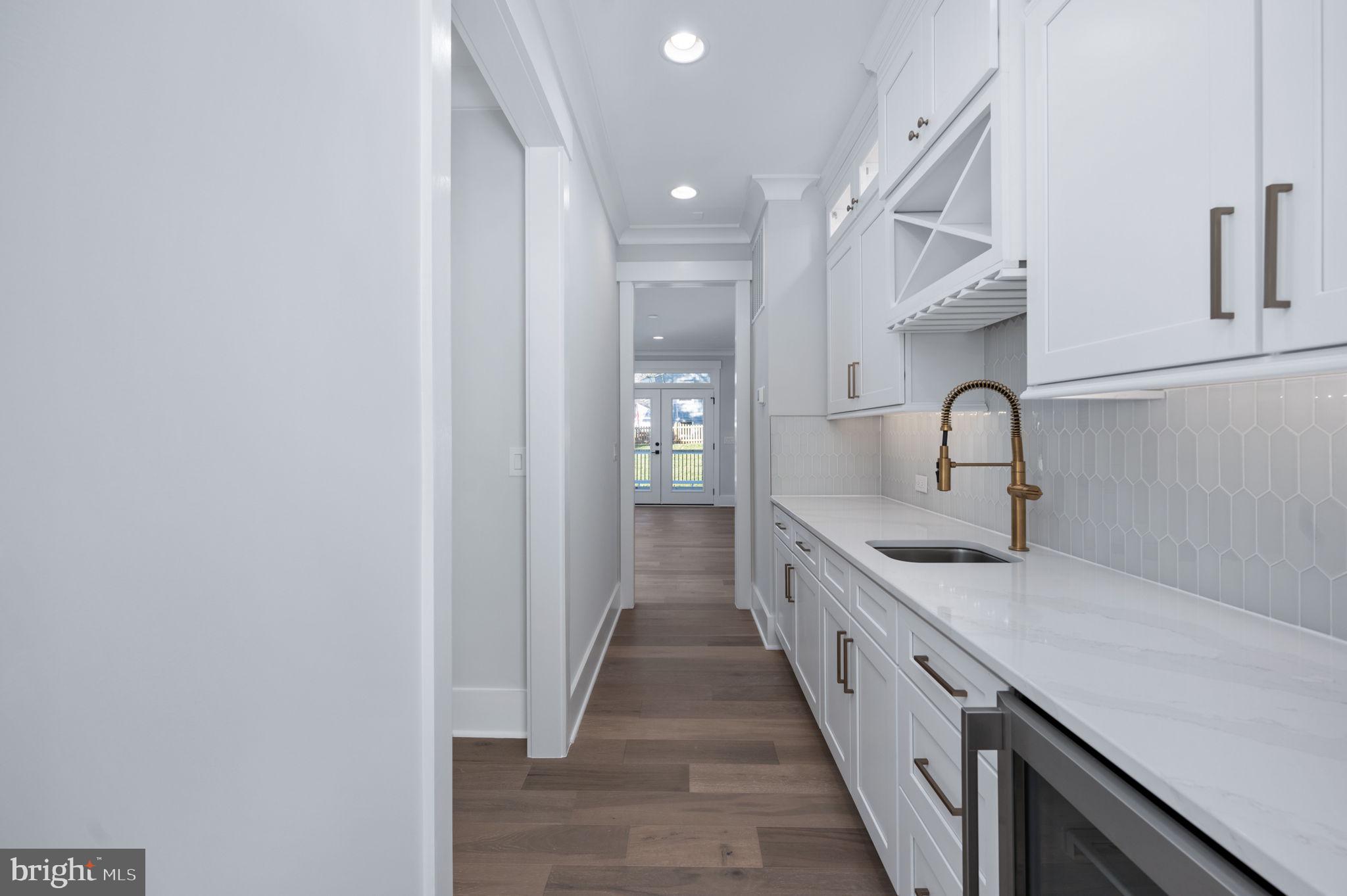 EAST VIENNA WOODS - Residential