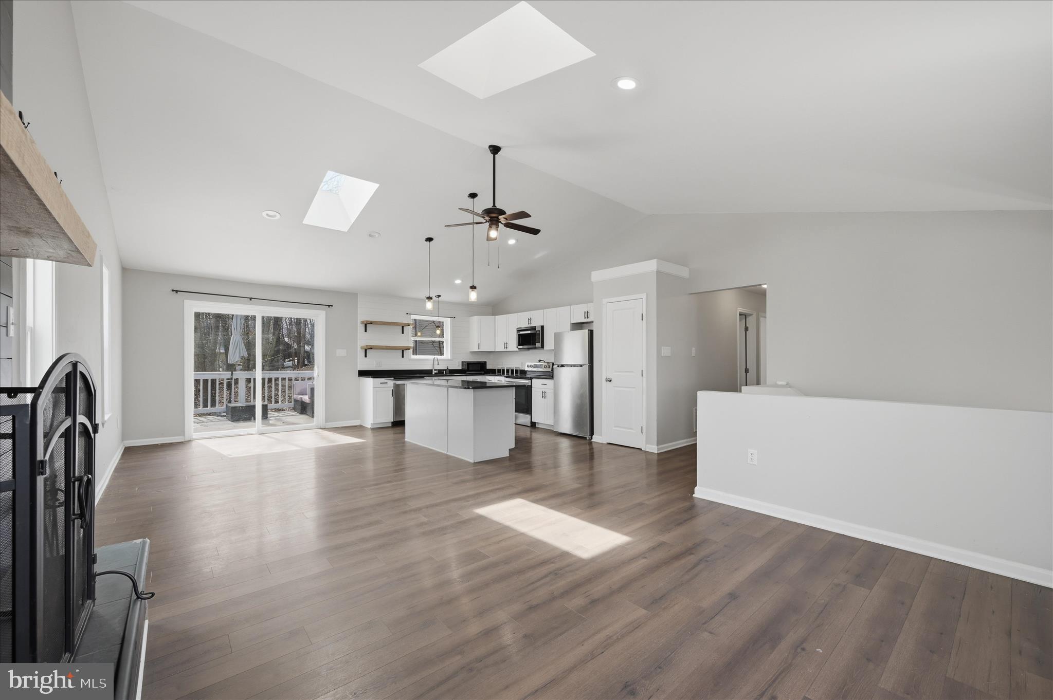 LAKE HOLIDAY ESTATES - Residential