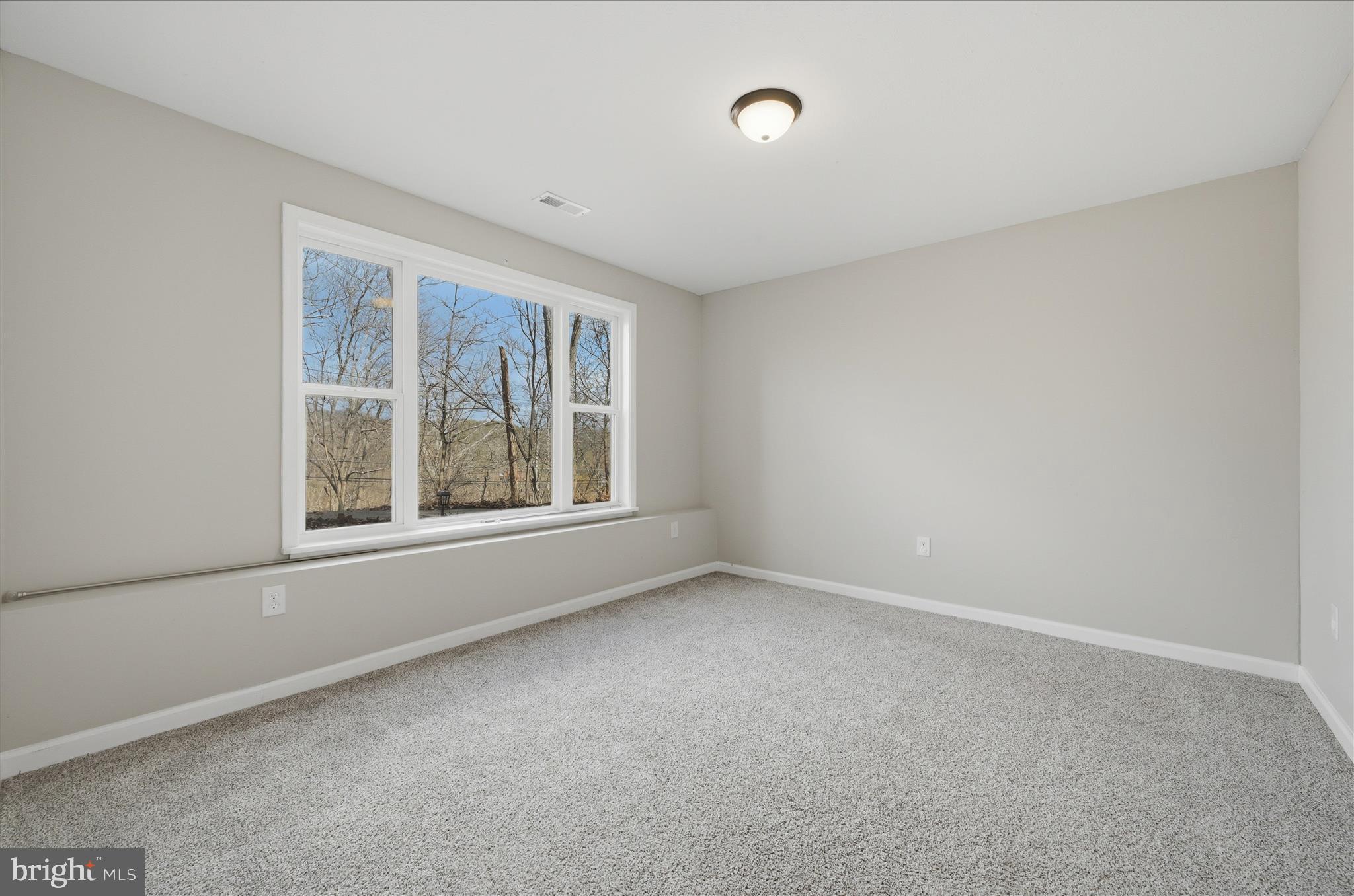 LAKE HOLIDAY ESTATES - Residential