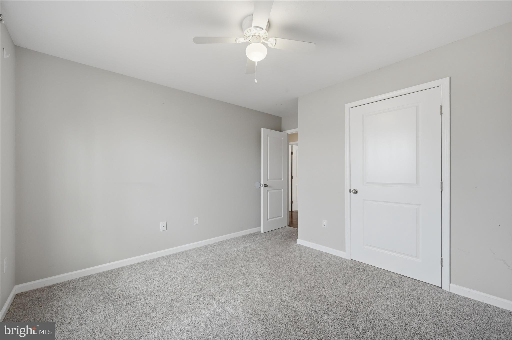 LAKE HOLIDAY ESTATES - Residential