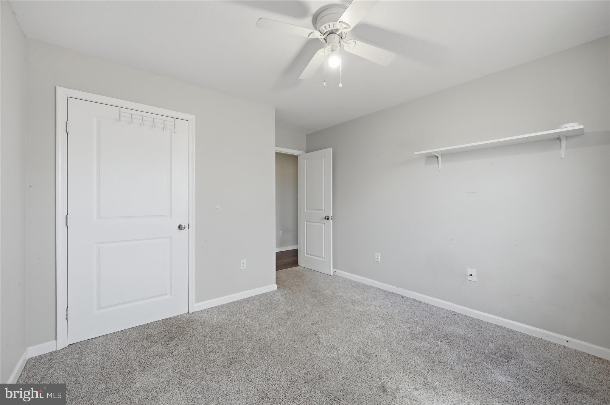 LAKE HOLIDAY ESTATES - Residential