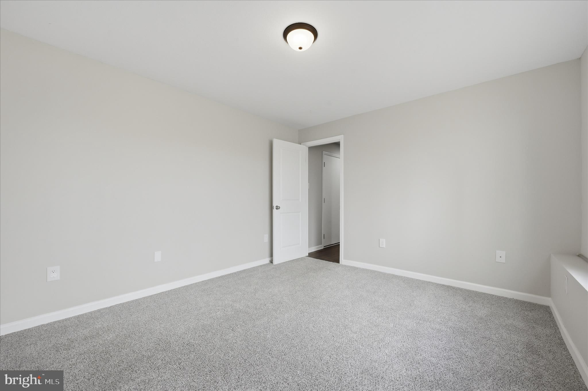 LAKE HOLIDAY ESTATES - Residential