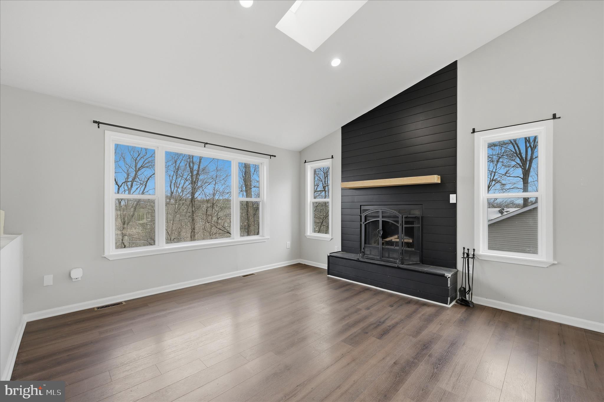 LAKE HOLIDAY ESTATES - Residential