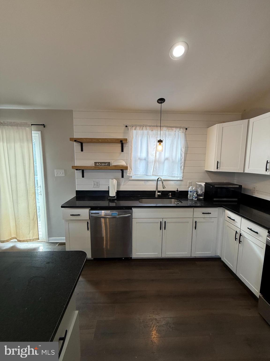 LAKE HOLIDAY ESTATES - Residential