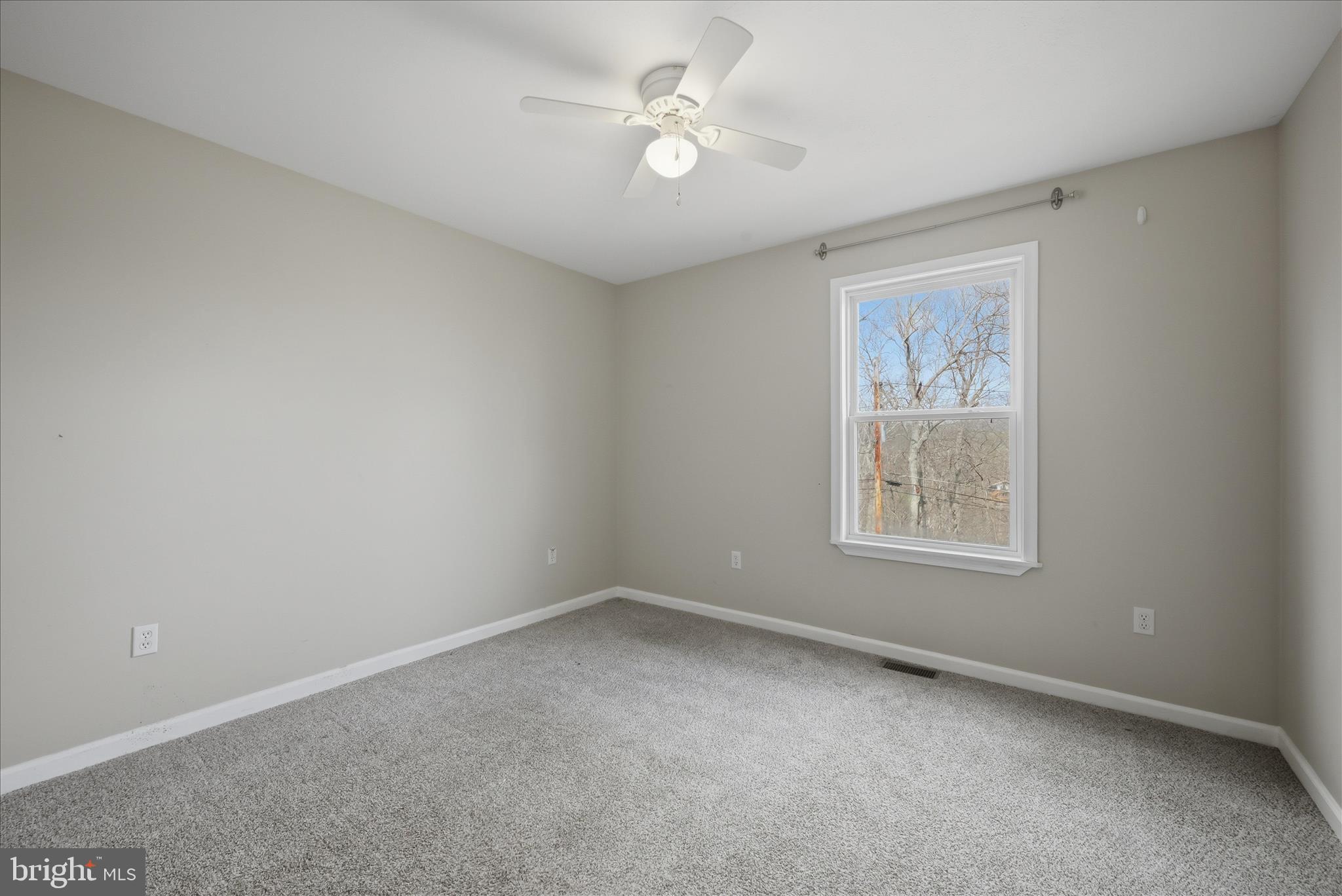 LAKE HOLIDAY ESTATES - Residential