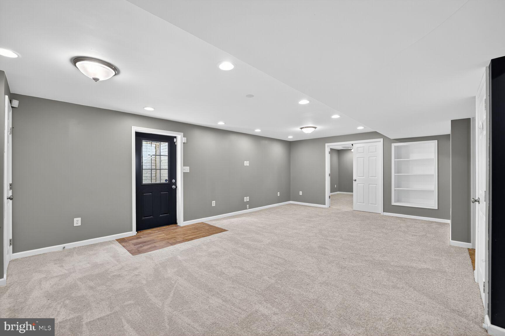 CHESAPEAKE VILLAGE - Residential