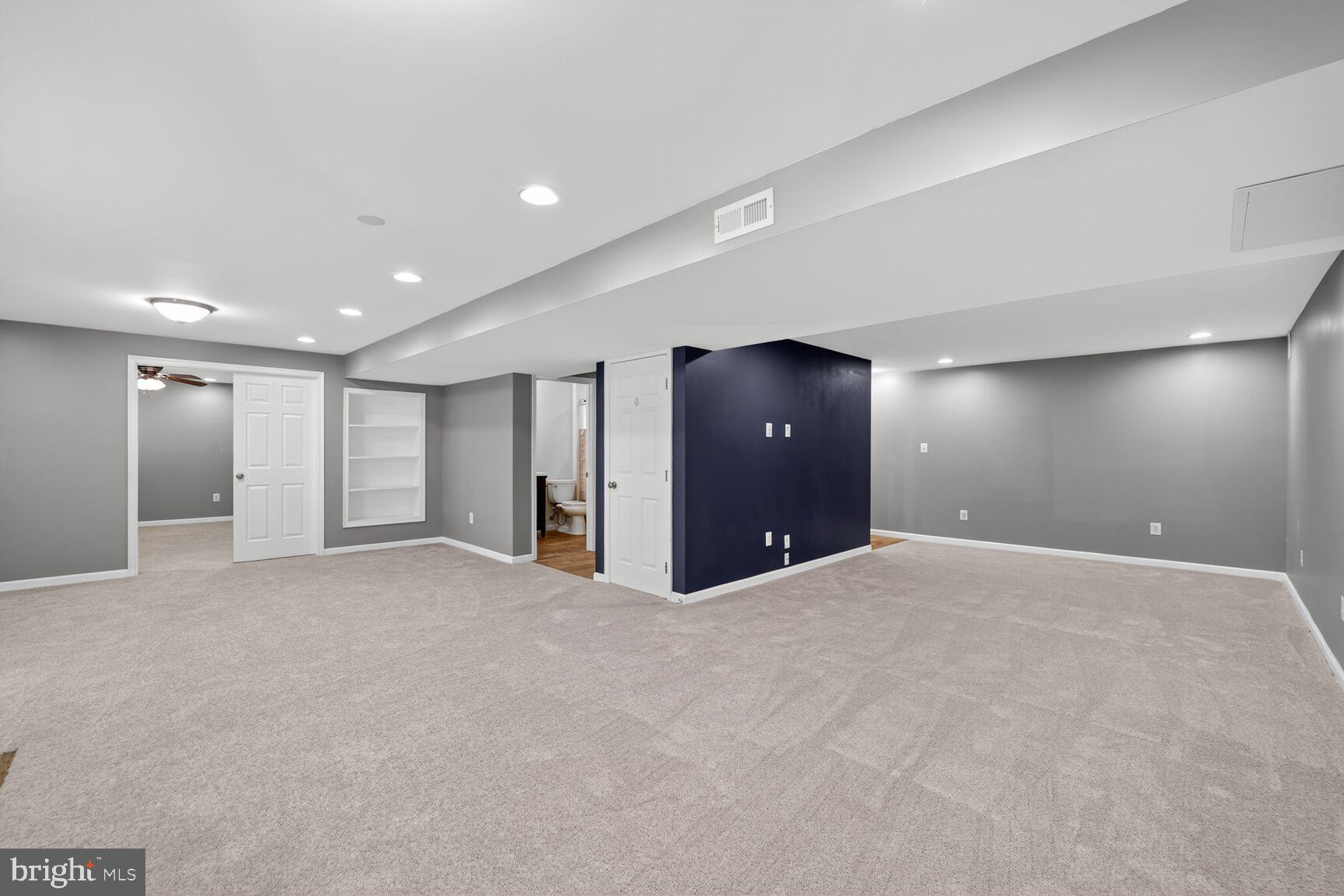 CHESAPEAKE VILLAGE - Residential