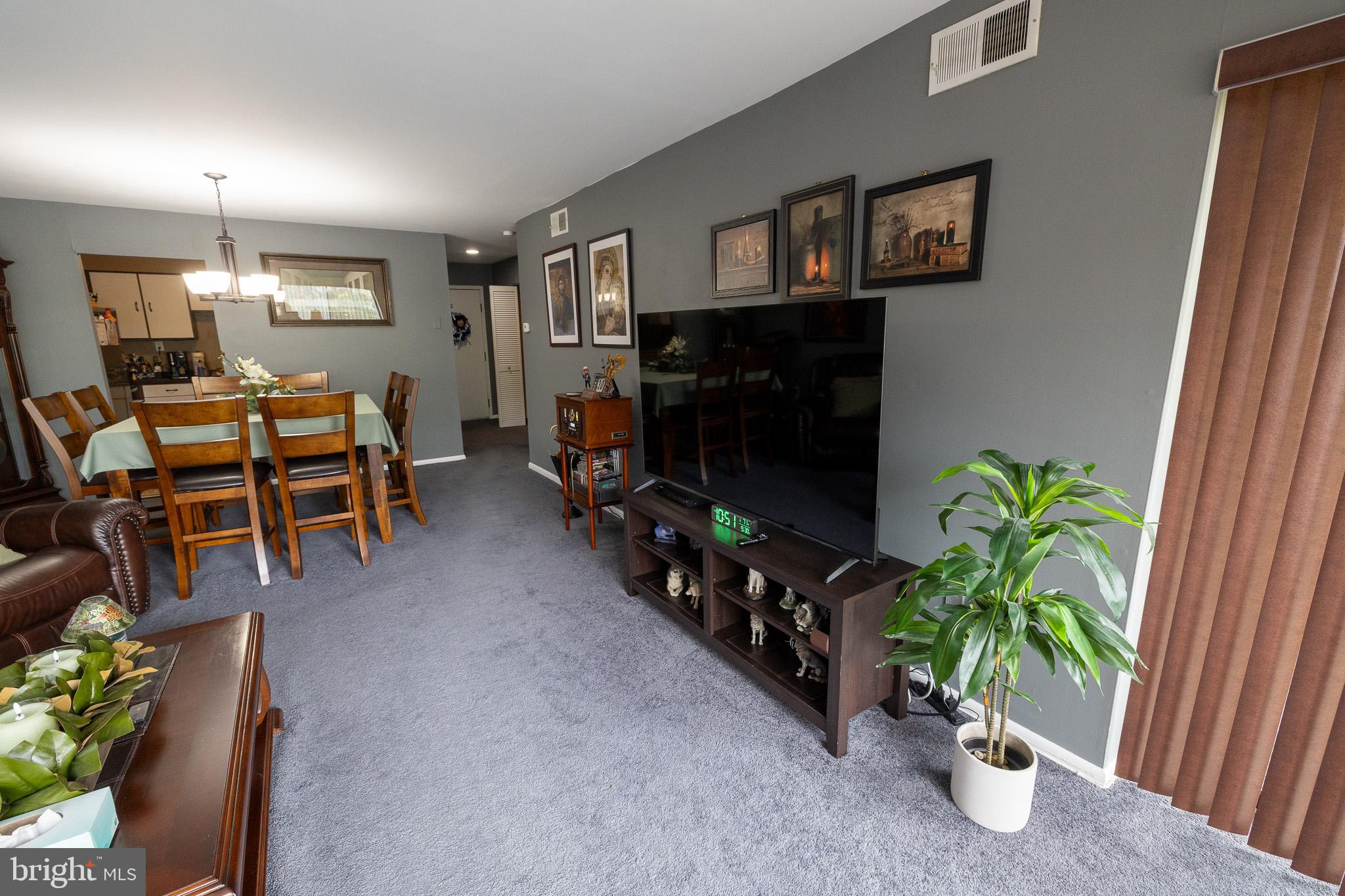 HILL HOUSE - Residential