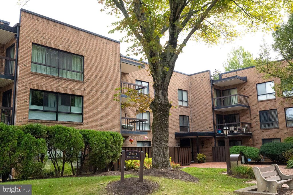 Photo of 1680 Huntingdon Pike #210, HUNTINGDON VALLEY, PA 19006 (MLS # PAMC2156788)