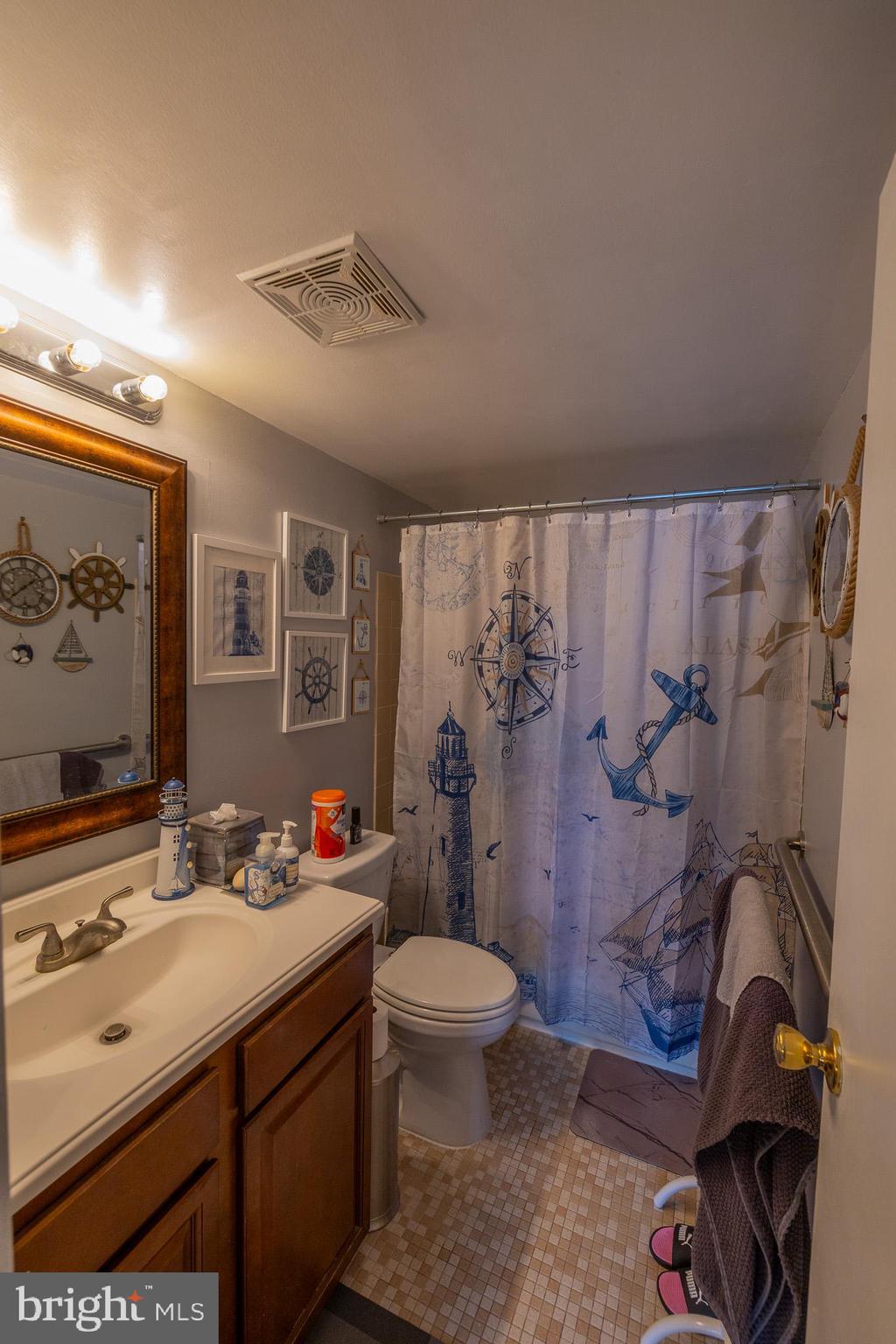 HILL HOUSE - Residential