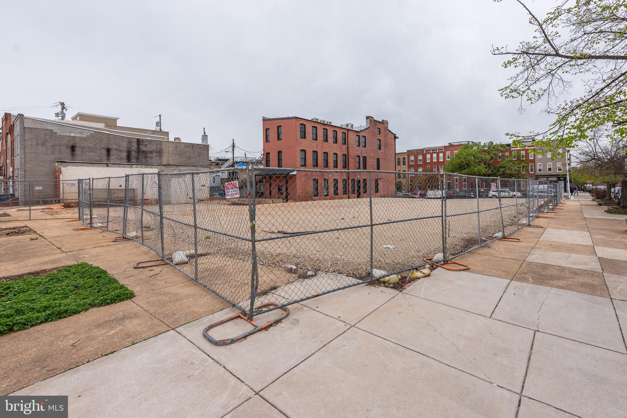 CANTON - Commercial Sale