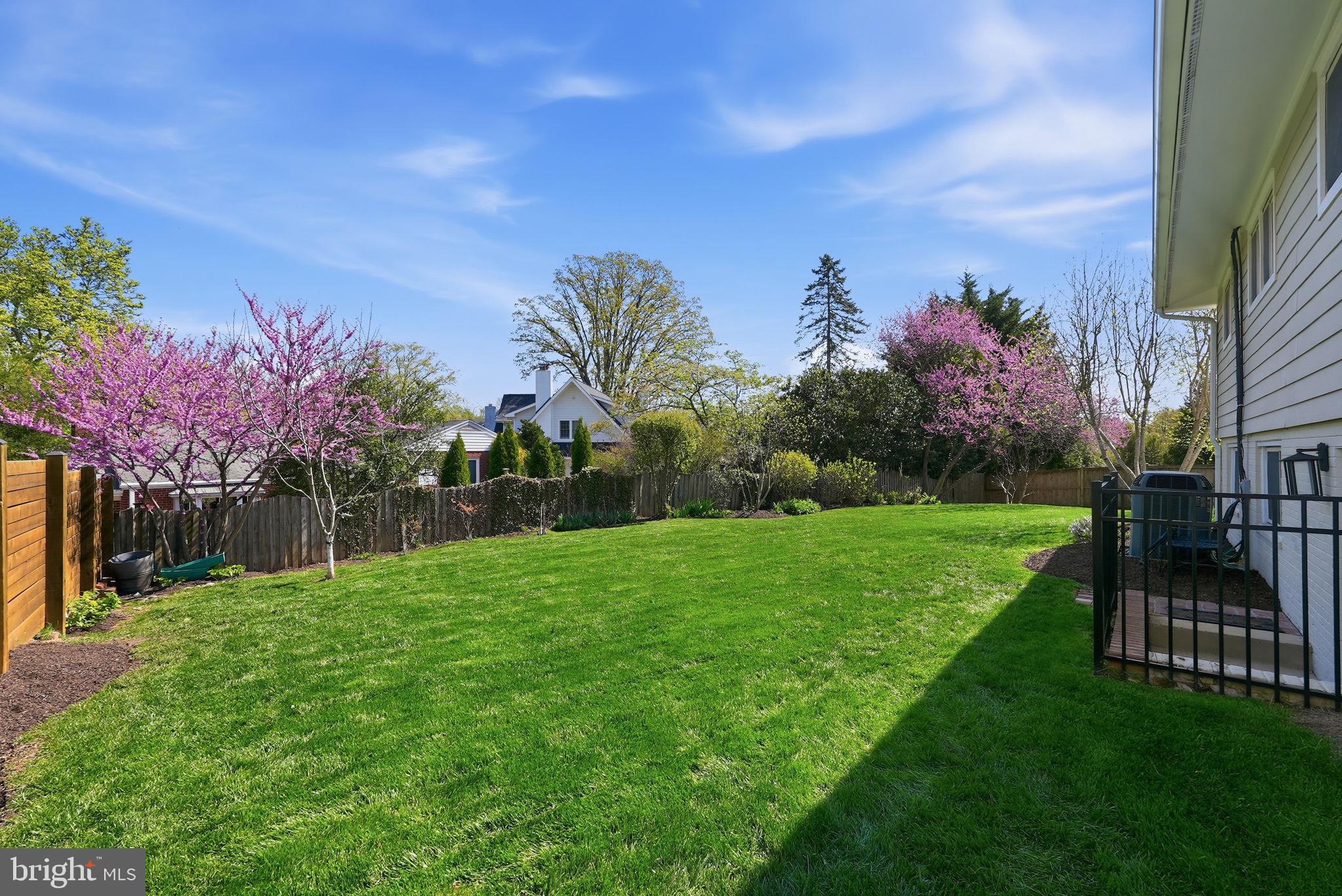 3605 N UPLAND STREET